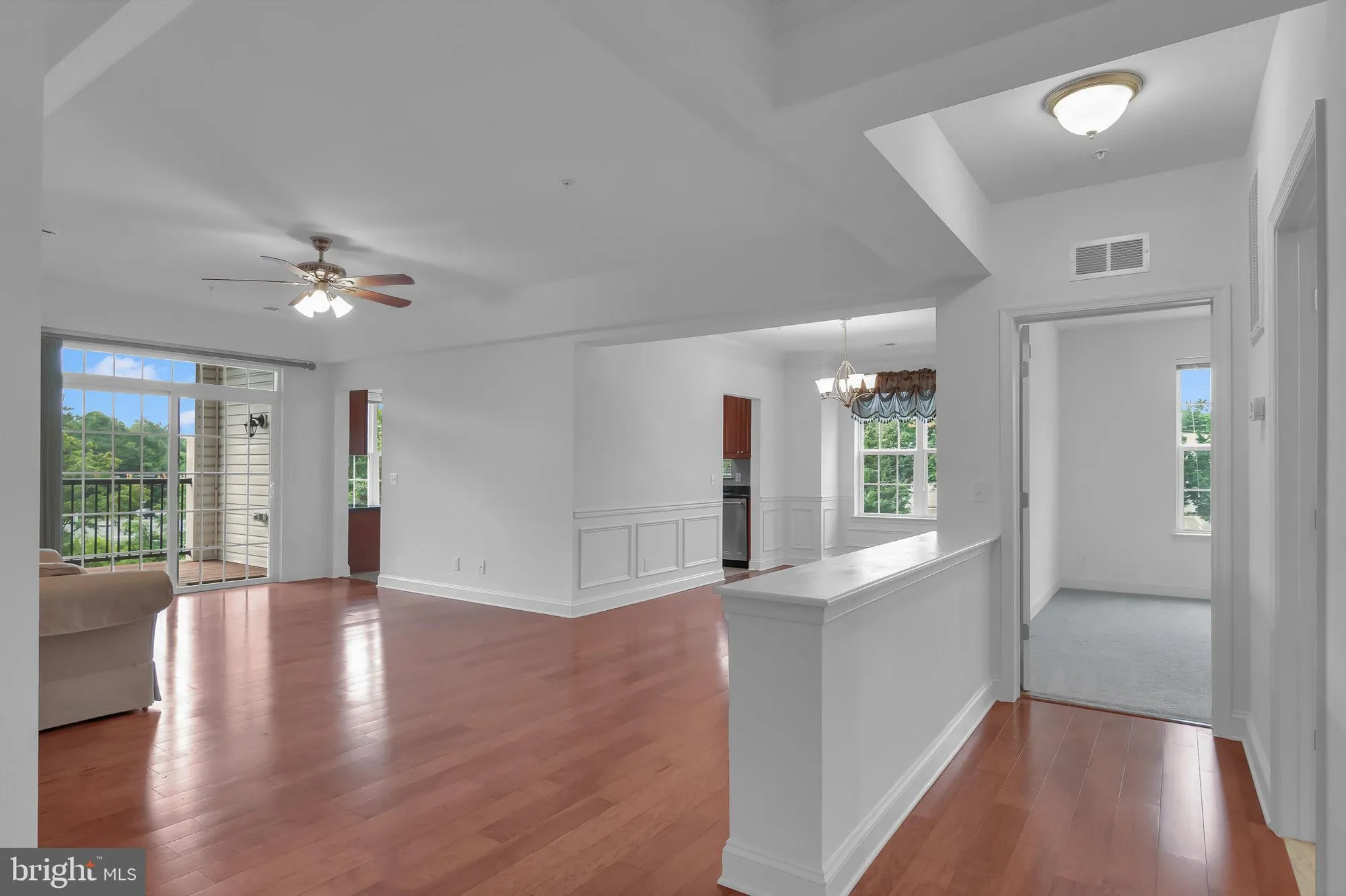 Property Slideshow image 7 of 33 | 10273 fountain cir 306, Manassas, VA, 20110