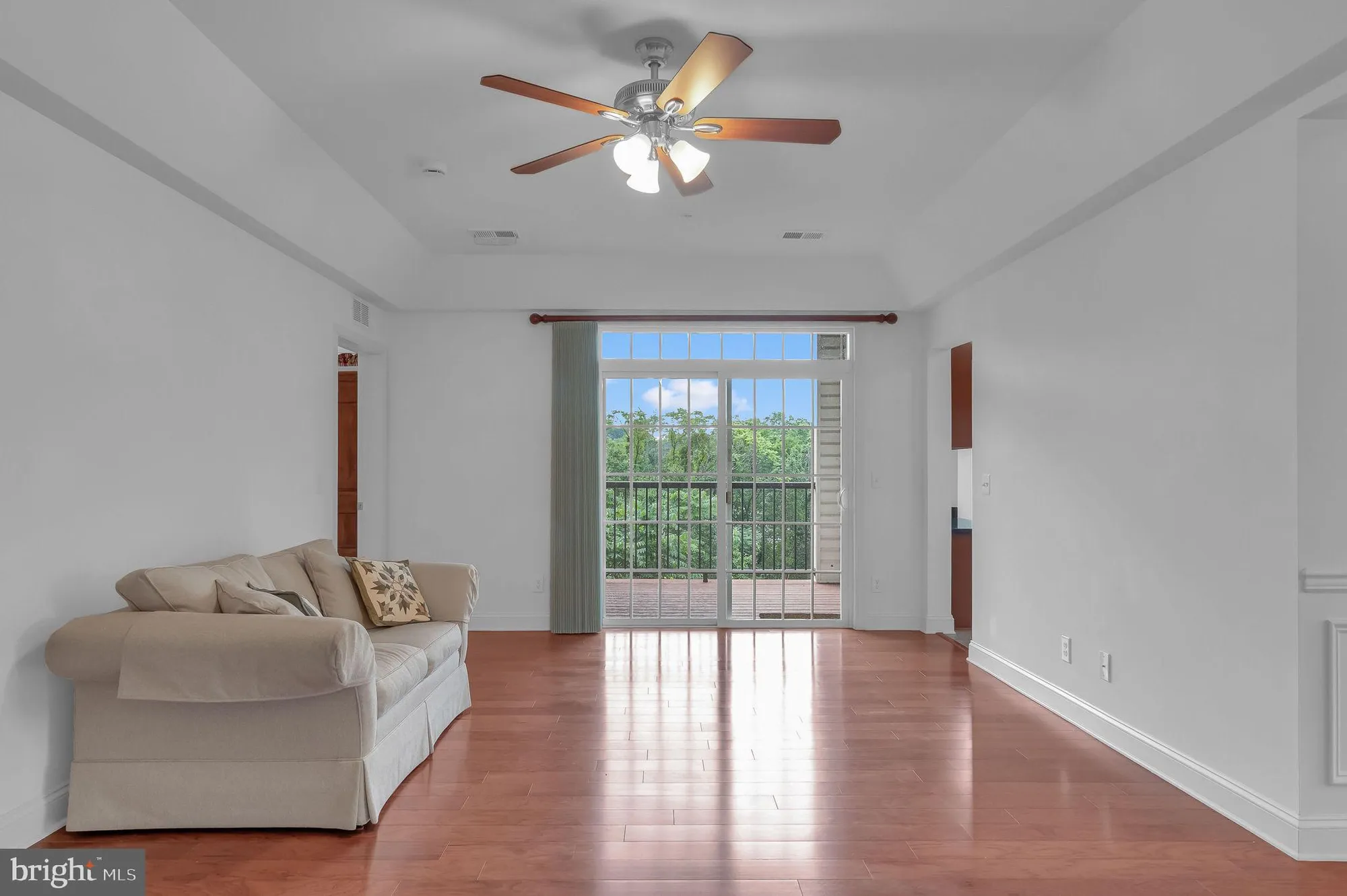 Property Slideshow image 9 of 33 | 10273 fountain cir 306, Manassas, VA, 20110