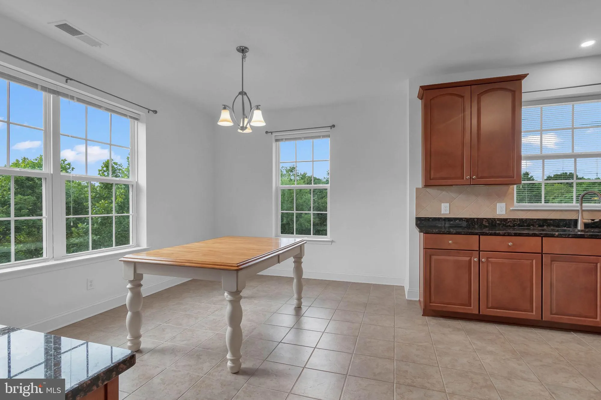 Property Slideshow image 13 of 33 | 10273 fountain cir 306, Manassas, VA, 20110