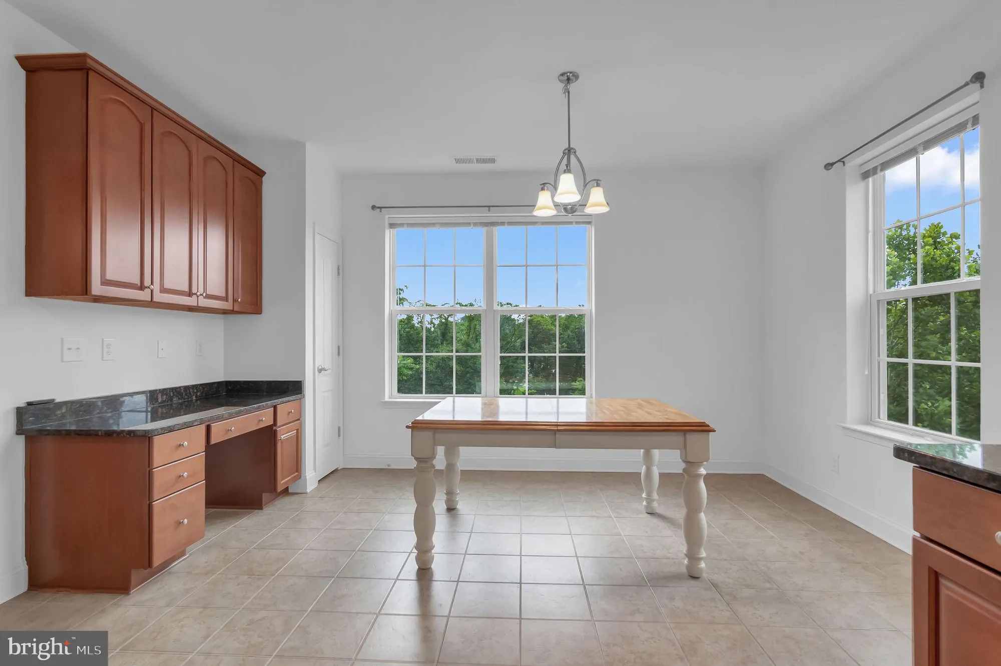 Property Slideshow image 14 of 33 | 10273 fountain cir 306, Manassas, VA, 20110