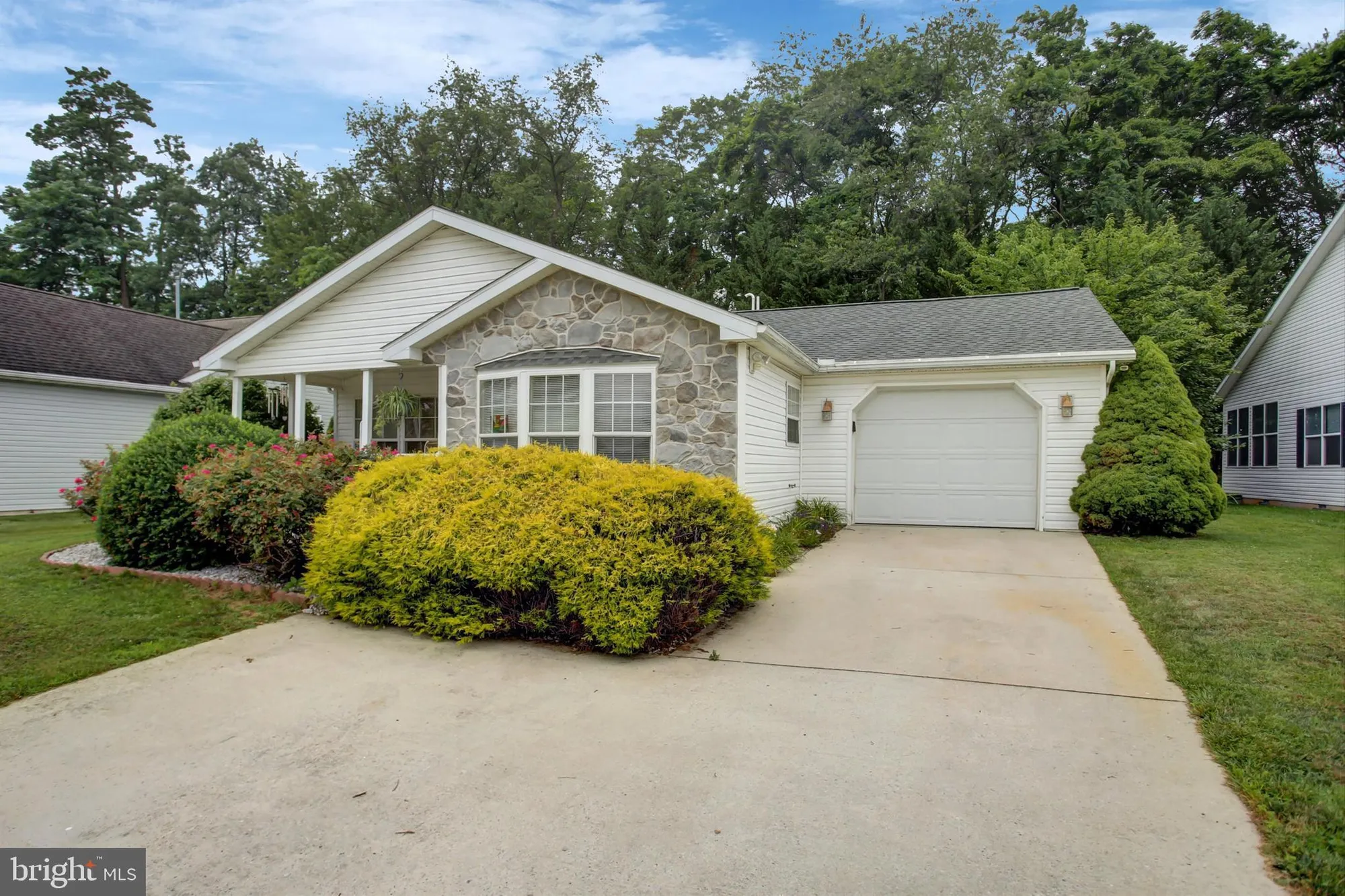 Property Slideshow image 3 of 43 | 22 lantern ln, Shippensburg, PA, 17257