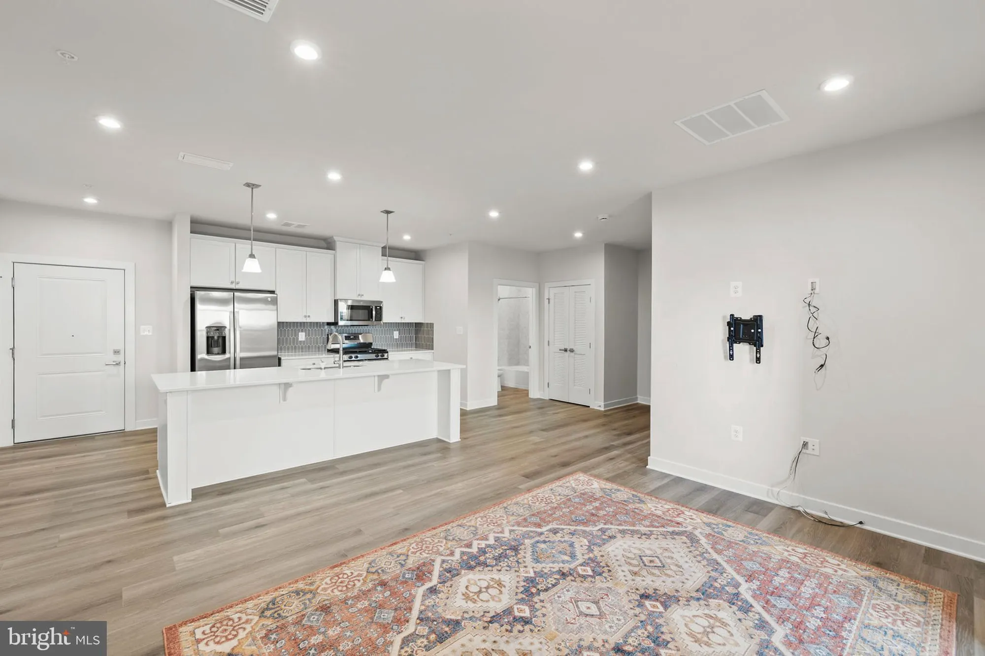 Property Slideshow image 10 of 22 | 140 mccormick cir apt 403, Winchester, VA, 22602