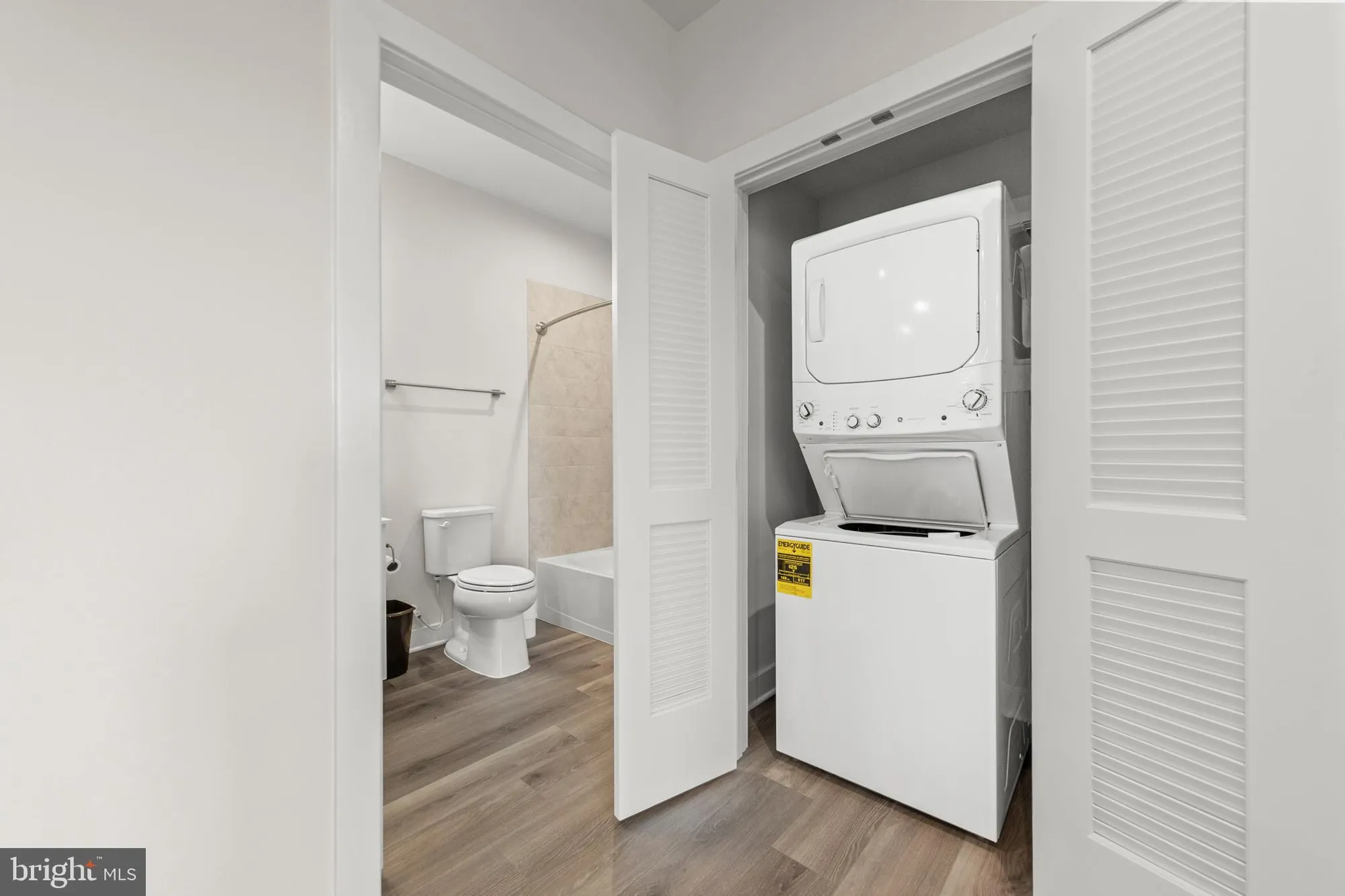 Property Slideshow image 15 of 22 | 140 mccormick cir apt 403, Winchester, VA, 22602