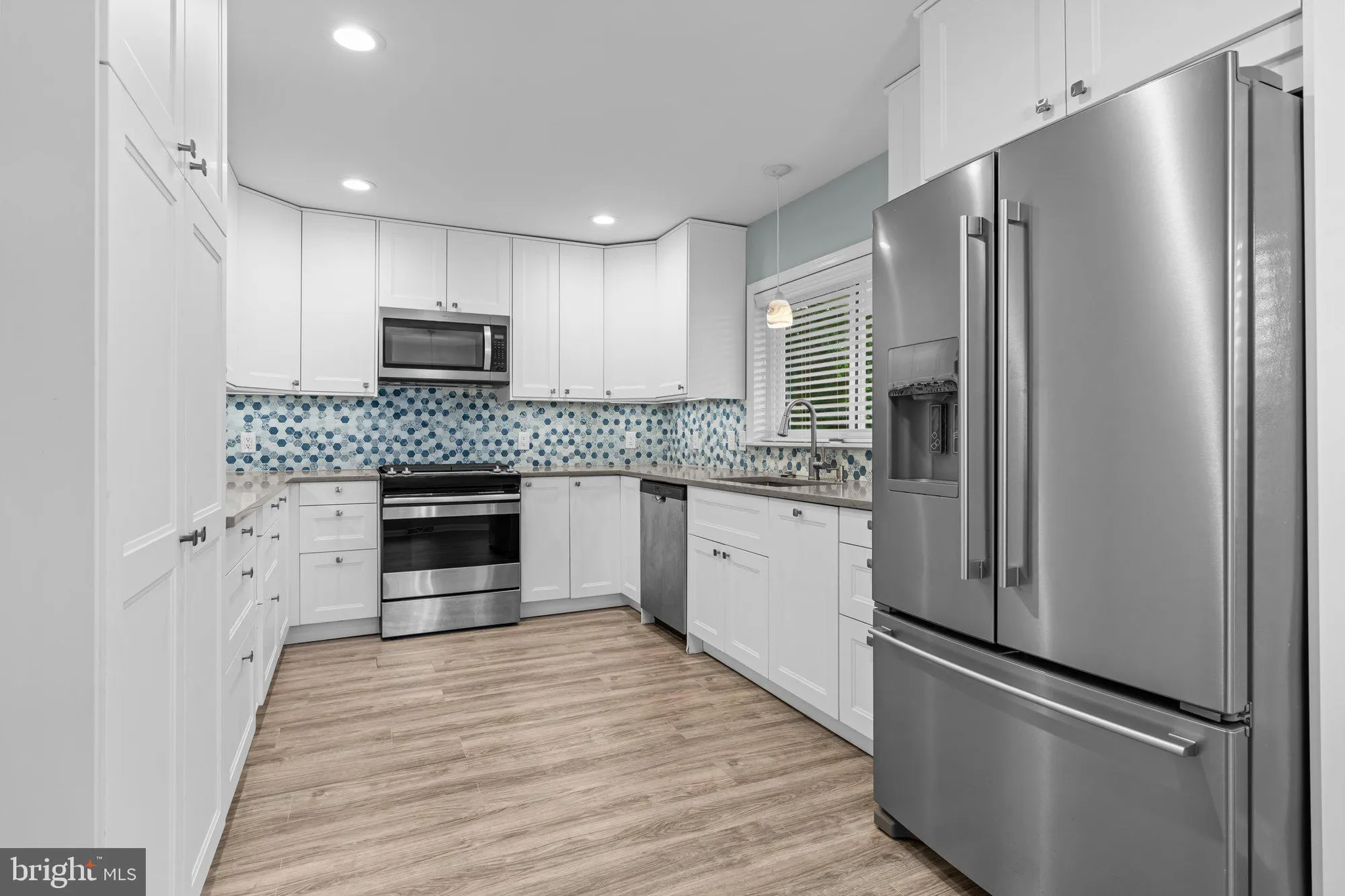 Property Slideshow image 10 of 32 | 620 eucalyptus way, Blue Bell, PA, 19422