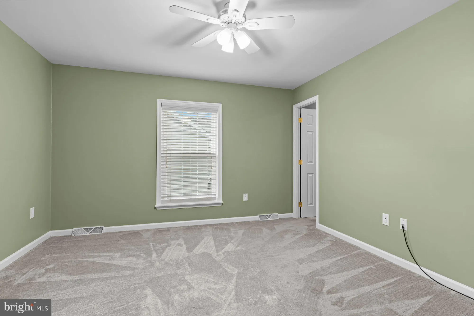 Property Slideshow image 17 of 32 | 620 eucalyptus way, Blue Bell, PA, 19422