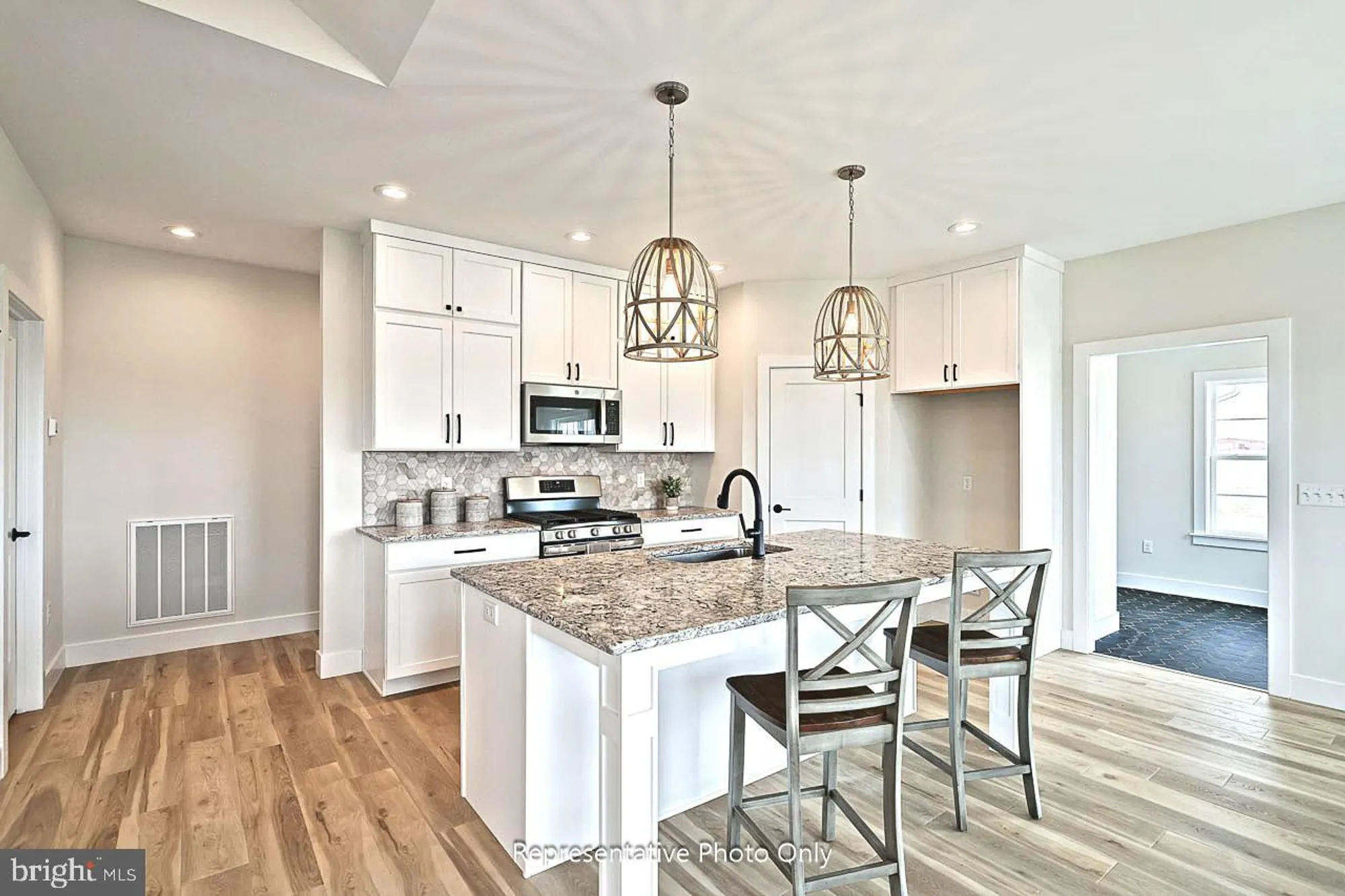 Property Slideshow image 8 of 30 | 504 hamilton ln, Annville, PA, 17003