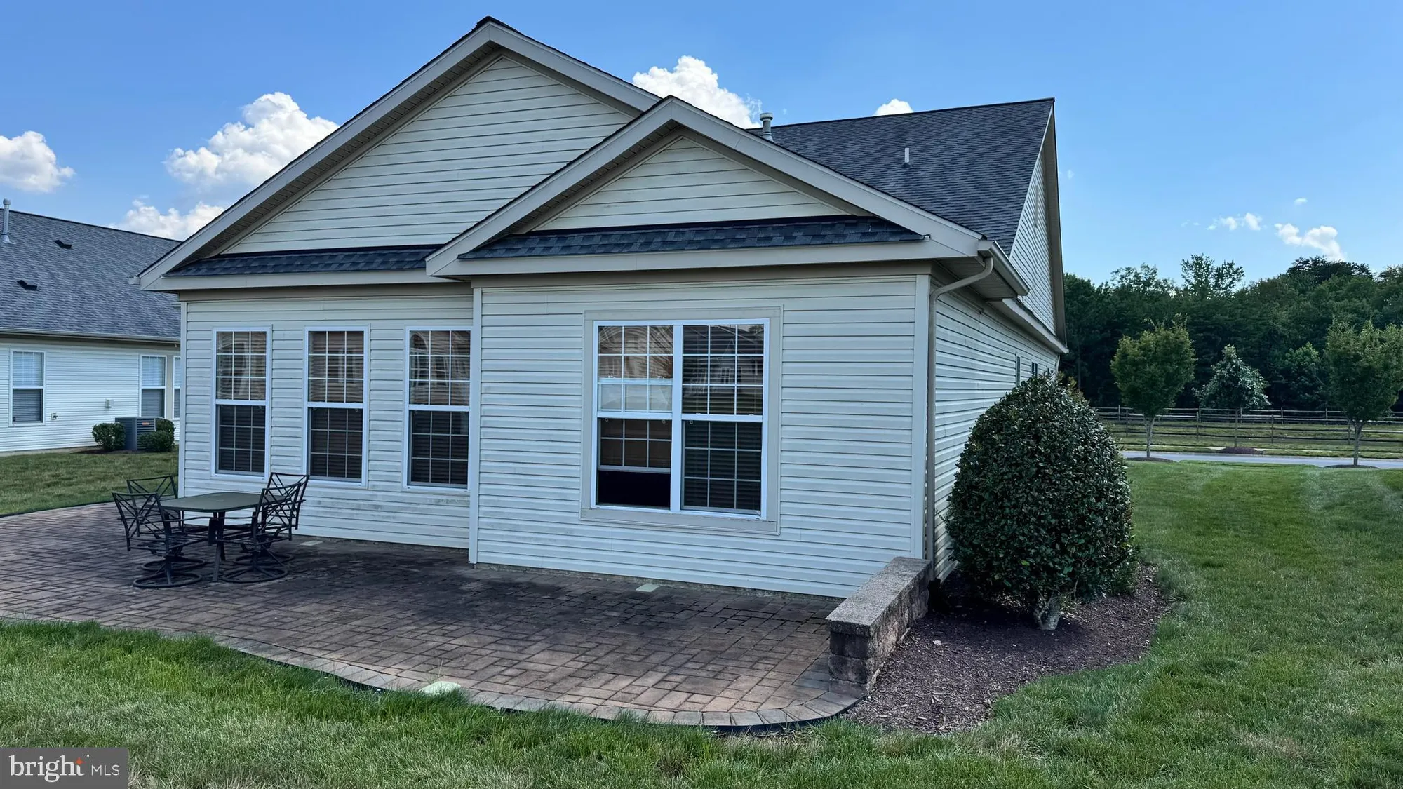 Property Slideshow image 5 of 9 | 10588 shooting star ln, Waldorf, MD, 20603