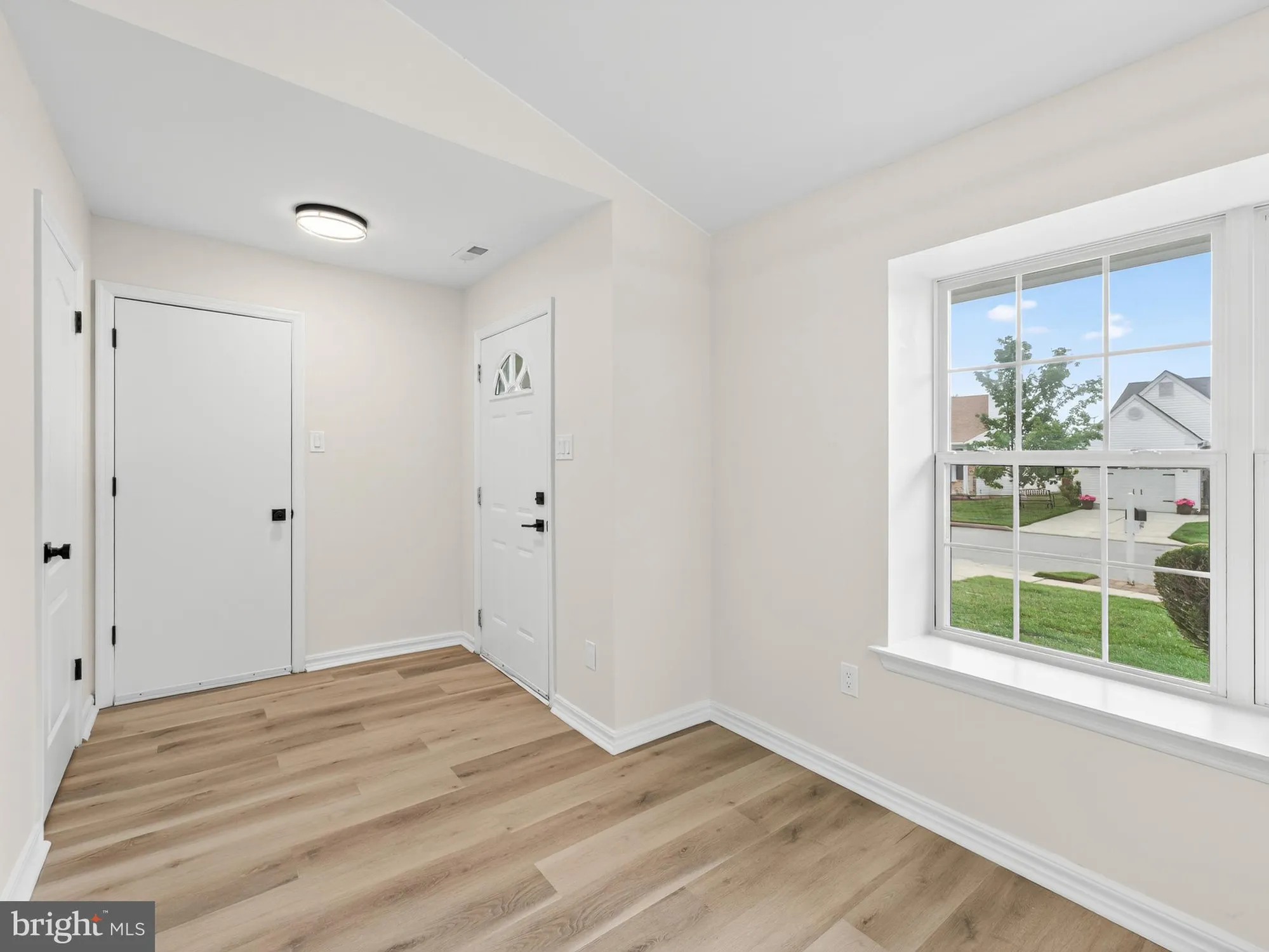 Property Slideshow image 6 of 34 | 402 paradise rd, Williamstown, NJ, 08094