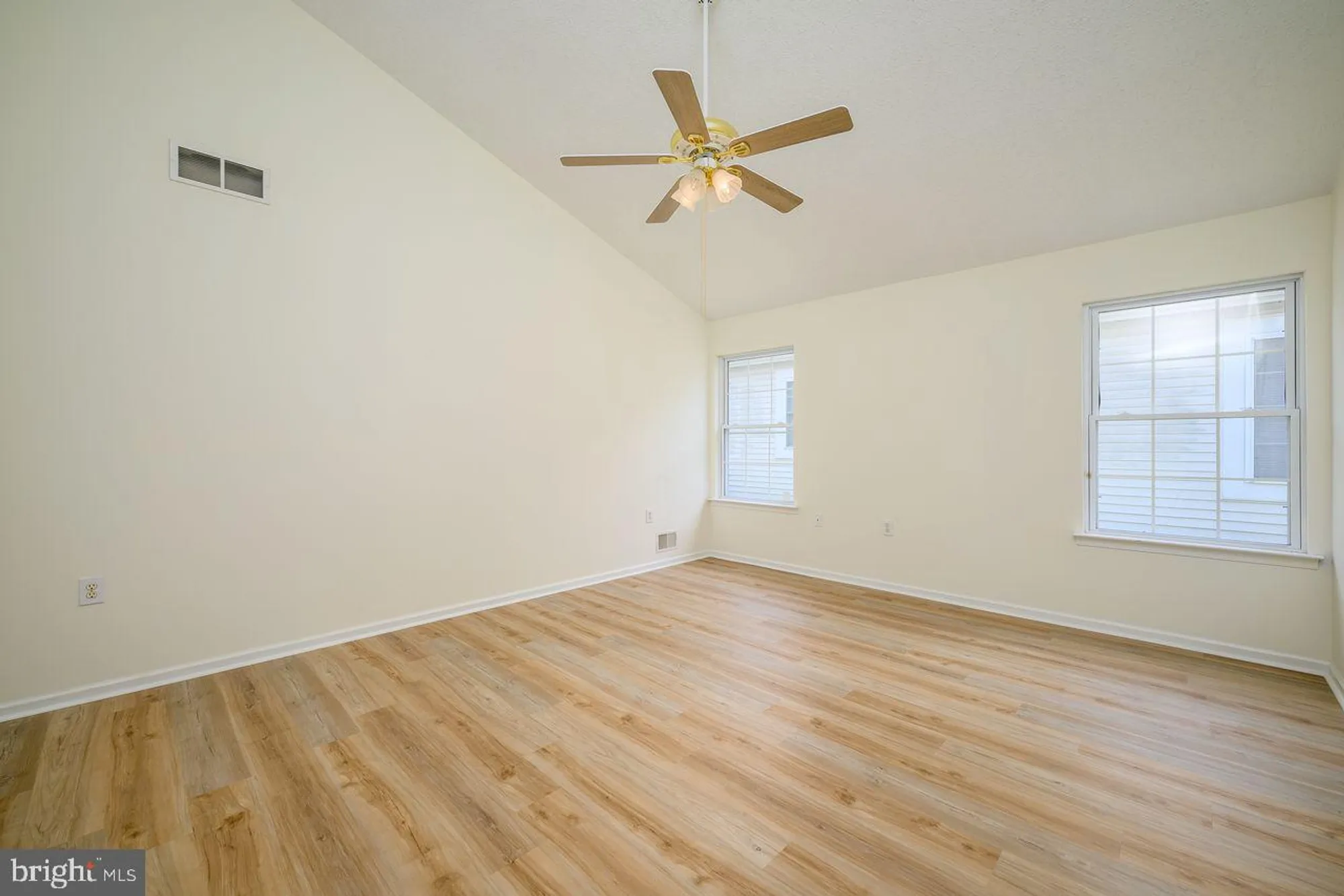 Property Slideshow image 29 of 51 | 4 penny ln, Jackson, NJ, 08527