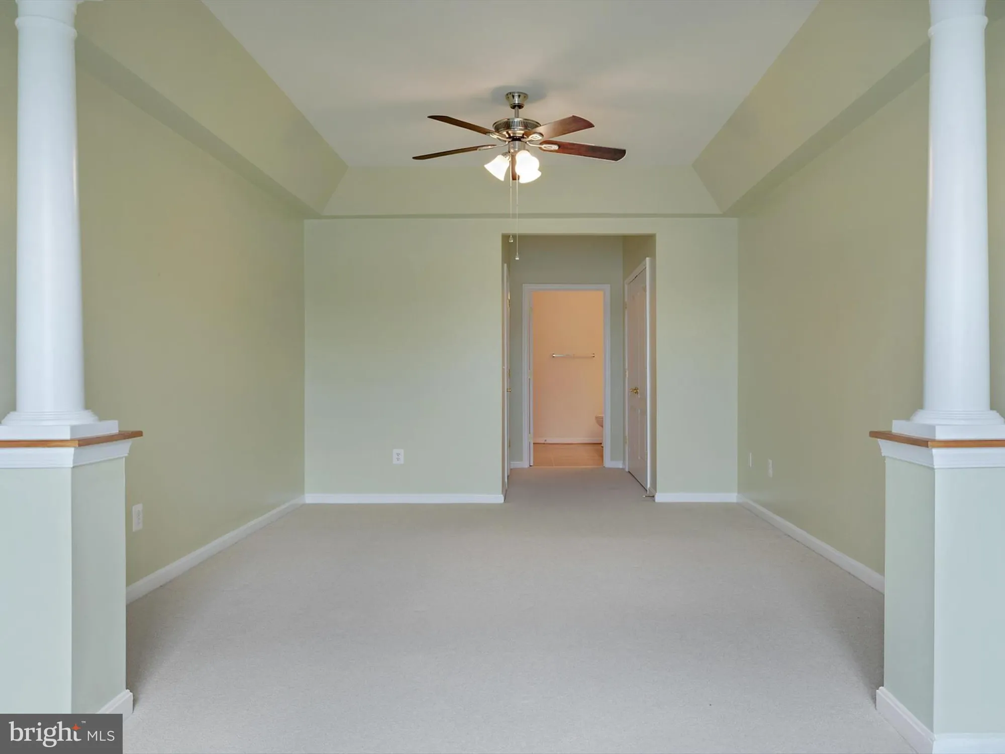 Property Slideshow image 32 of 53 | 8615 fluttering leaf trl 404, Odenton, MD, 21113