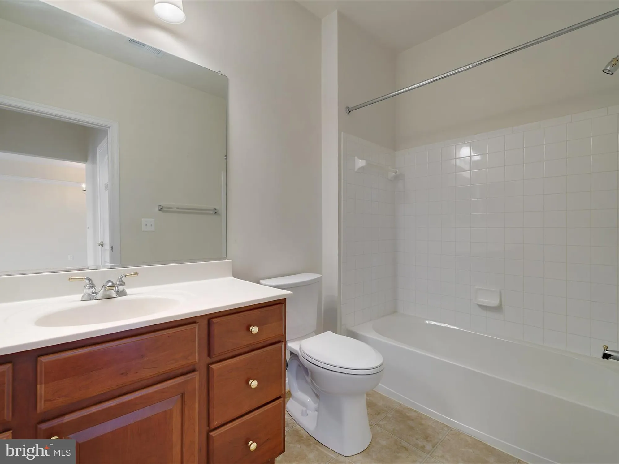 Property Slideshow image 24 of 53 | 8615 fluttering leaf trl 404, Odenton, MD, 21113