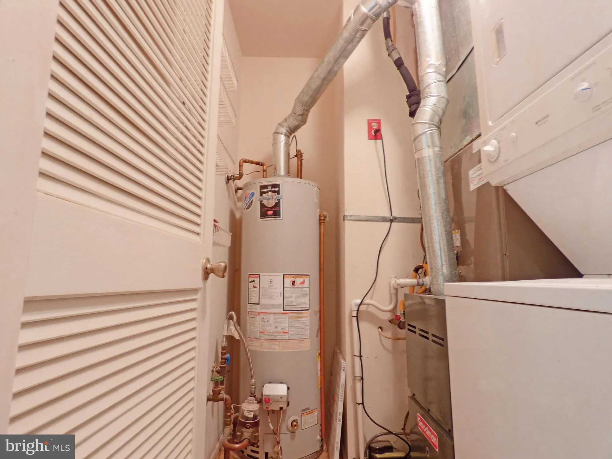 Property Slideshow image 20 of 33 | 227 lantern pl, Little Egg Harbor Twp, NJ, 08087