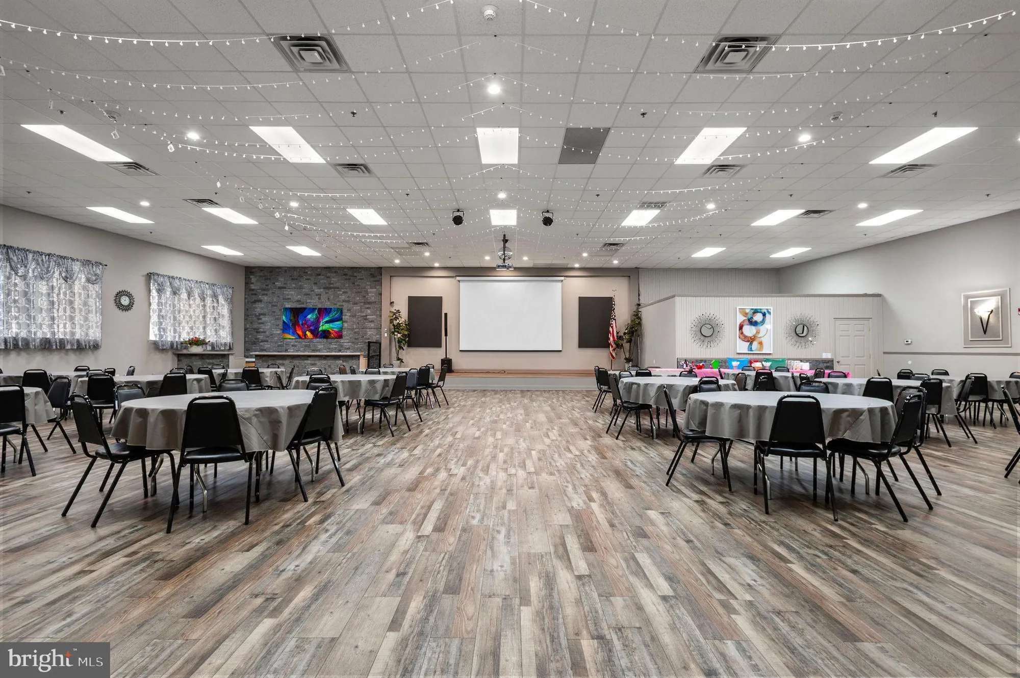 Property Slideshow image 37 of 52 | 11111 centennial sta 111, Warminster, PA, 18974