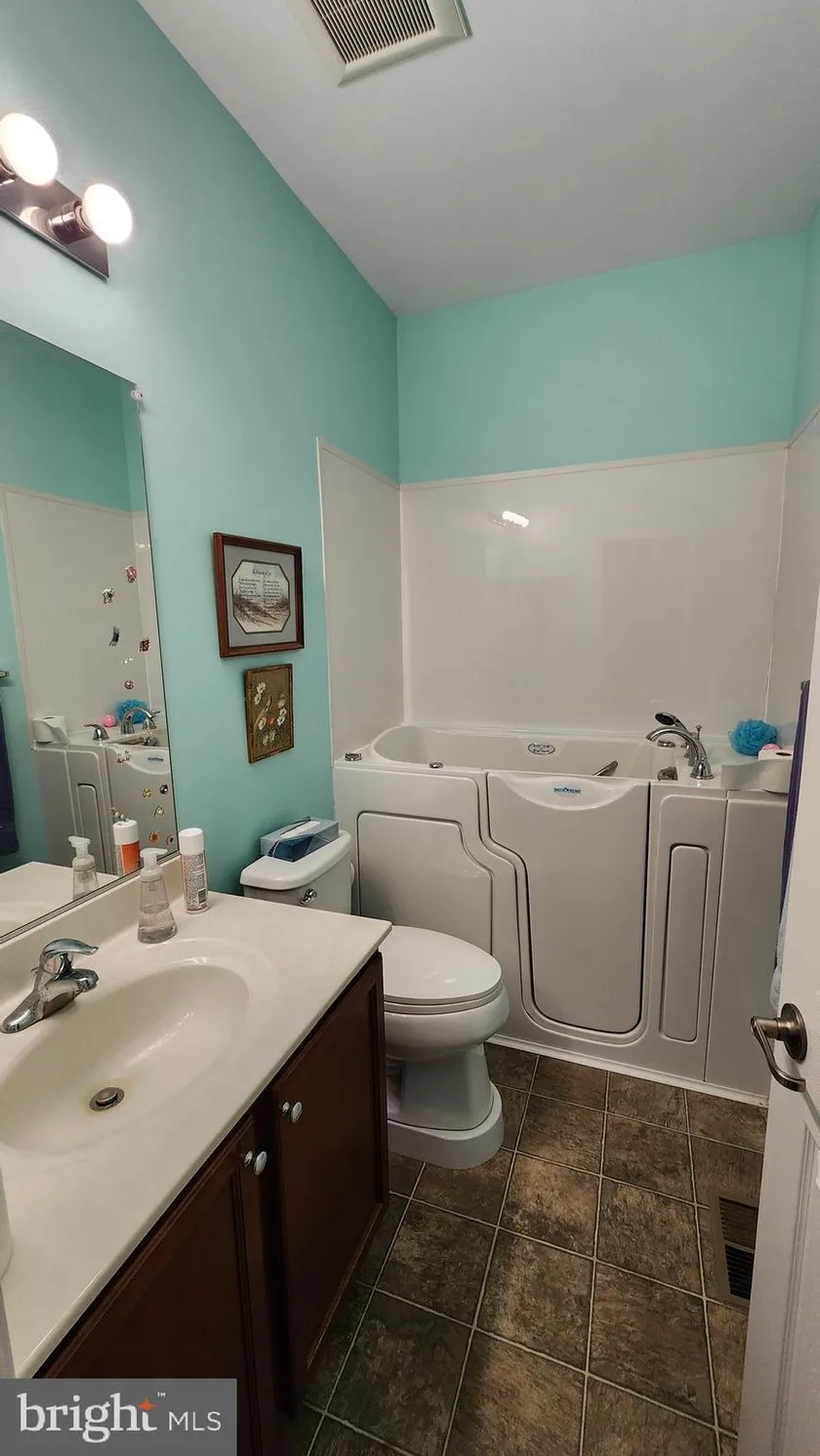 Property Slideshow image 18 of 25 | 11 bay hill rd, Magnolia, DE, 19962