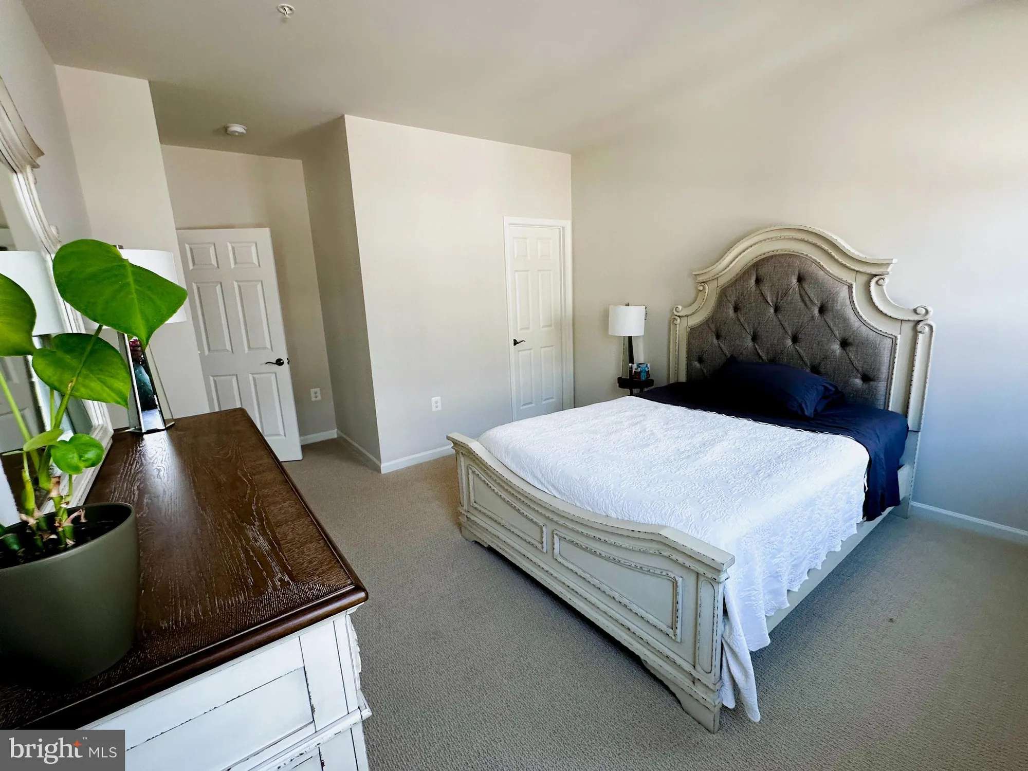 Property Slideshow image 27 of 30 | 18989 coral reef sq, Leesburg, VA, 20176