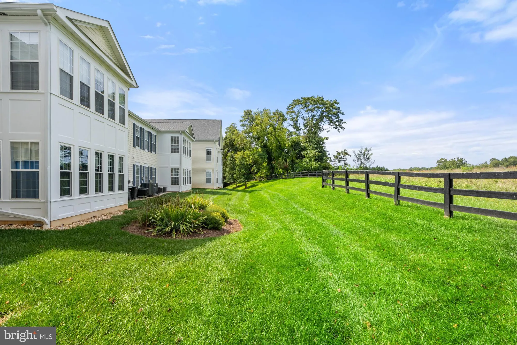 Property Slideshow image 28 of 30 | 6704 holly farm ln unit 109, Warrenton, VA, 20187