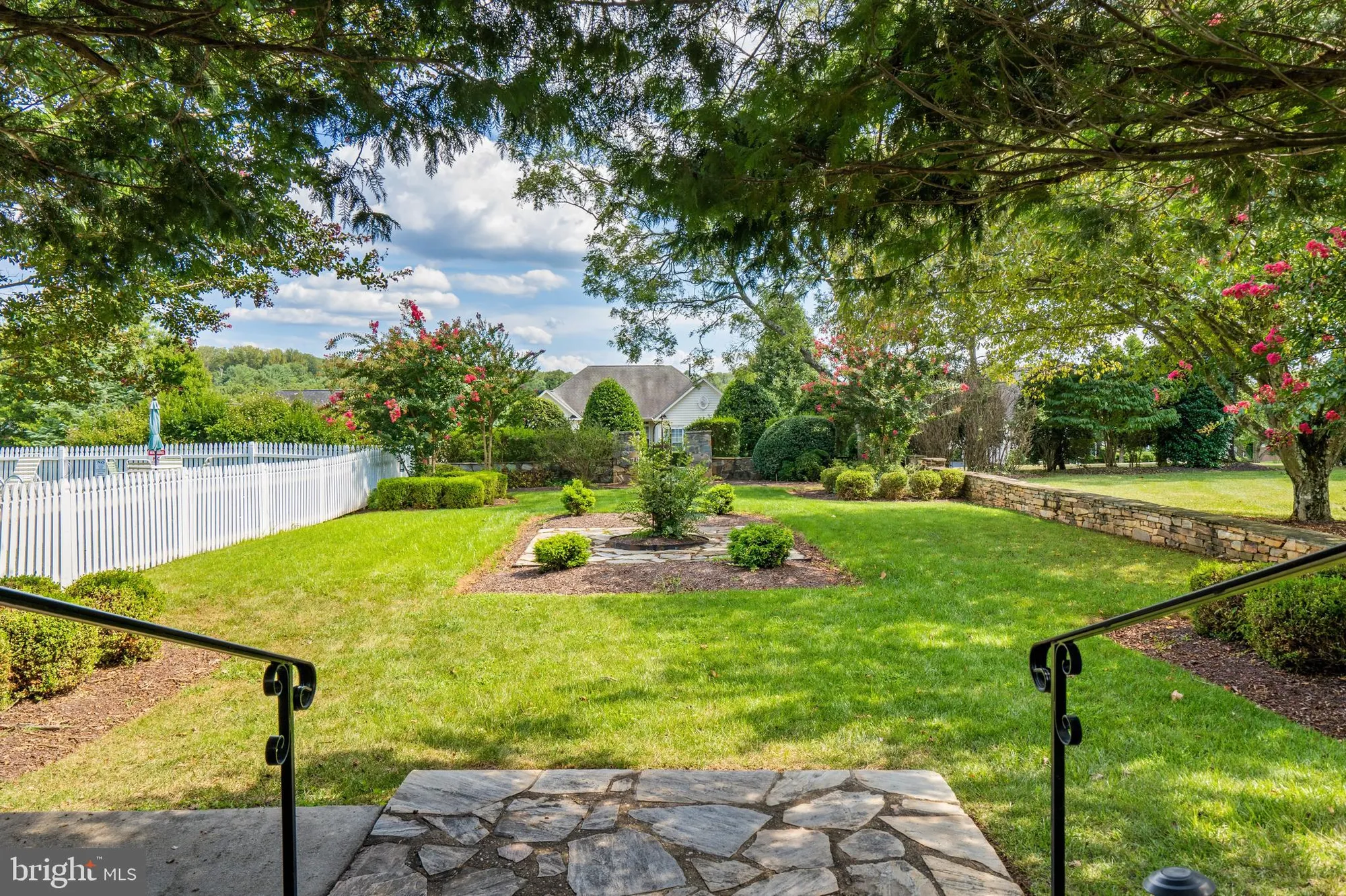 Property Slideshow image 26 of 30 | 6704 holly farm ln unit 109, Warrenton, VA, 20187