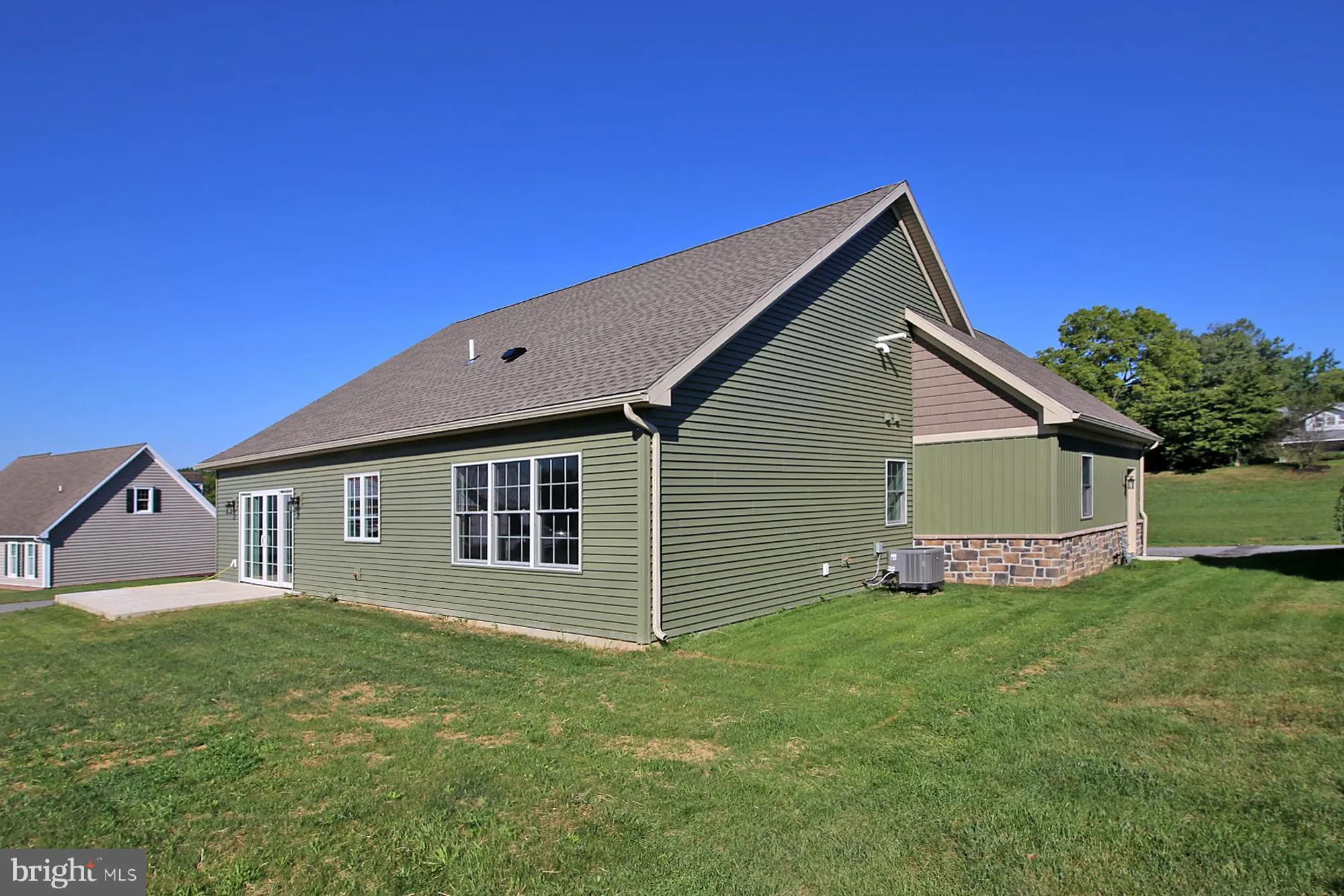 Property Slideshow image 6 of 36 | 108 allwein dr, Lebanon, PA, 17042