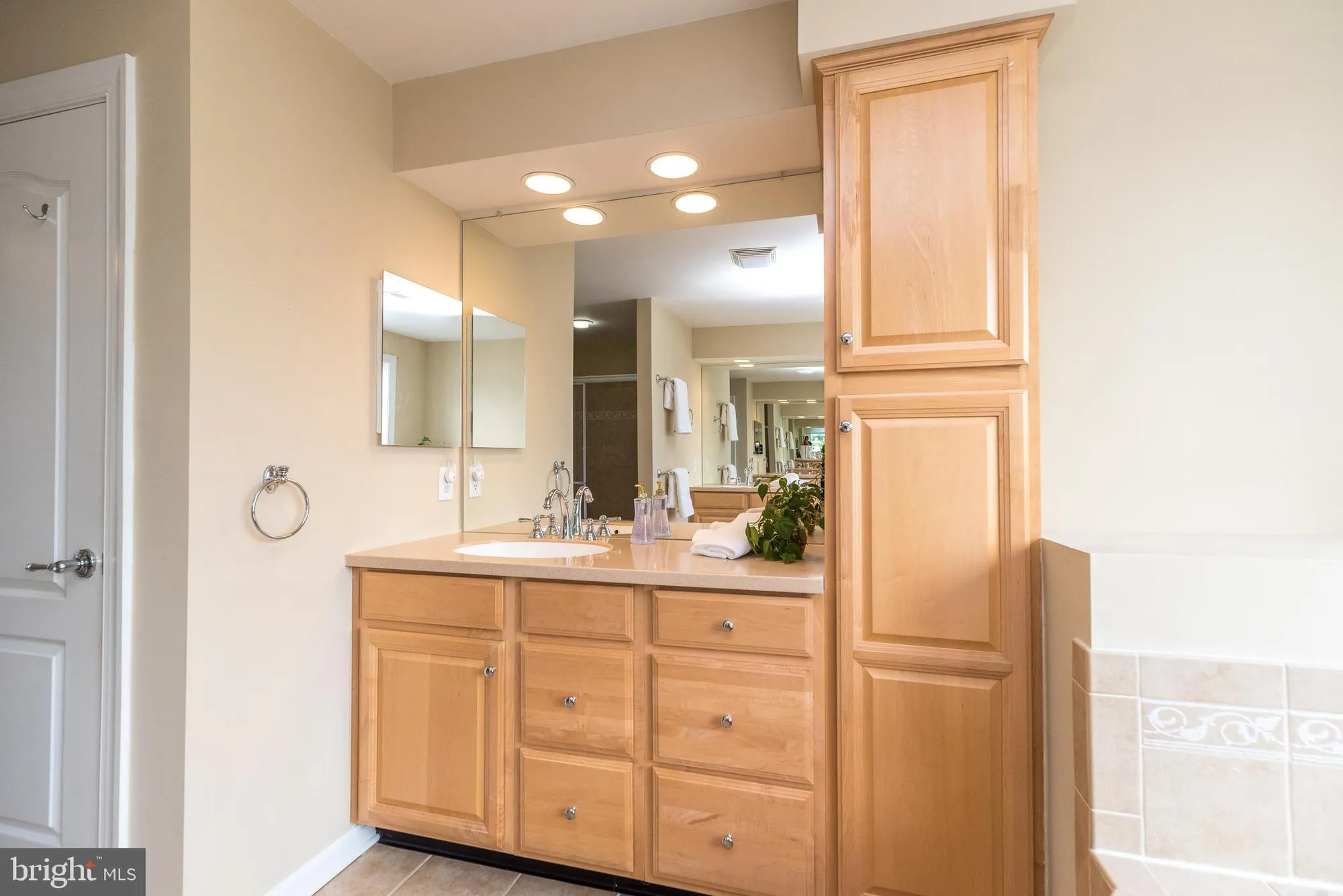 Property Slideshow image 37 of 60 | 279 goldenrod dr 53, Upper Gwynedd, PA, 19446