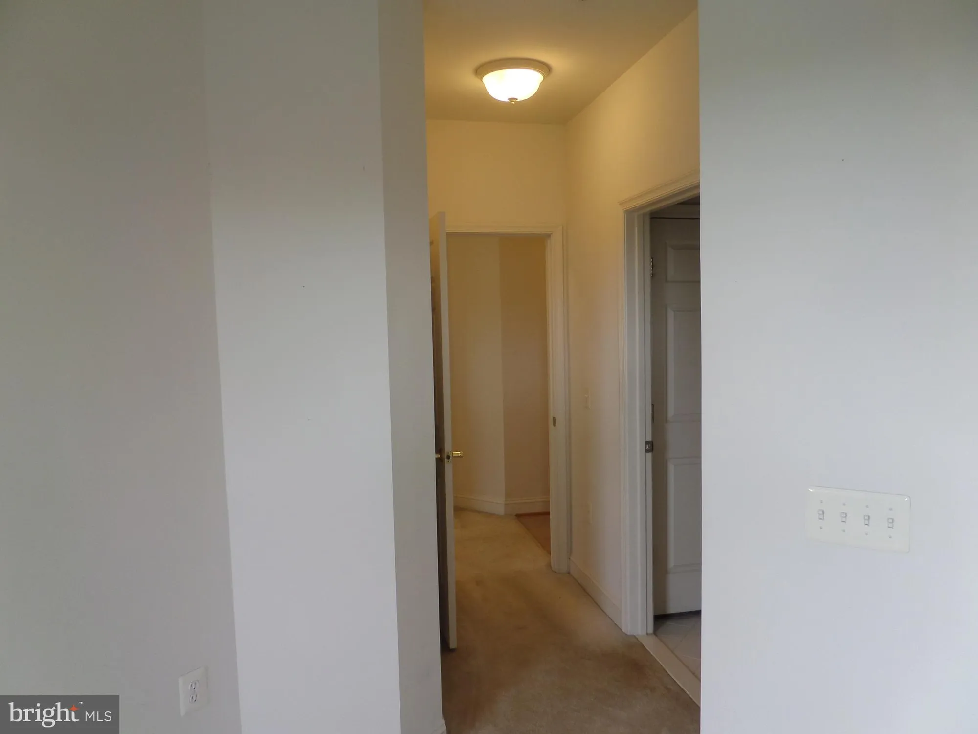 Property Slideshow image 30 of 50 | 8600 liberty trl unit 303, Manassas, VA, 20110