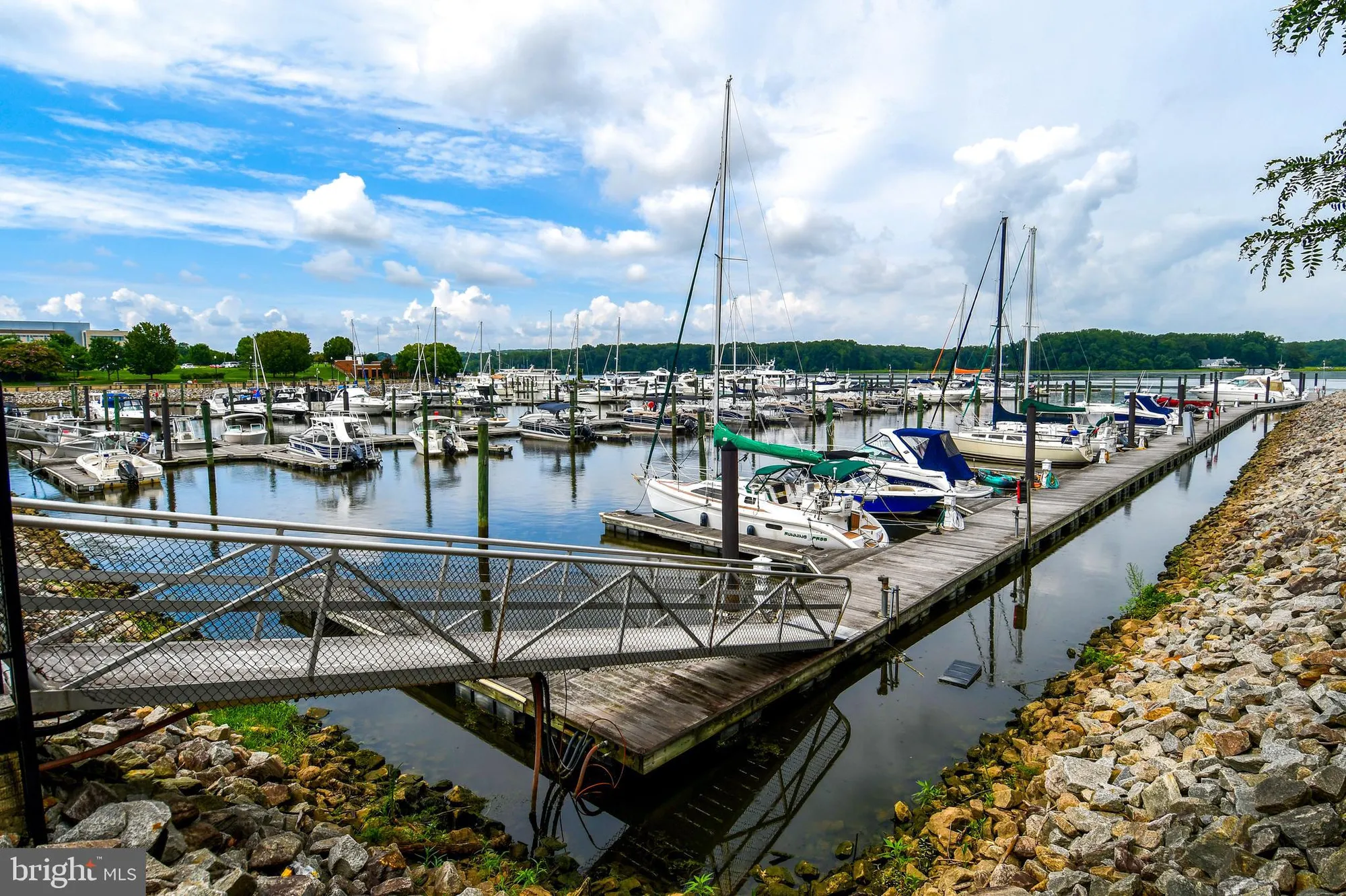 Property Slideshow image 49 of 53 | 13825 estuary pl, Woodbridge, VA, 22191