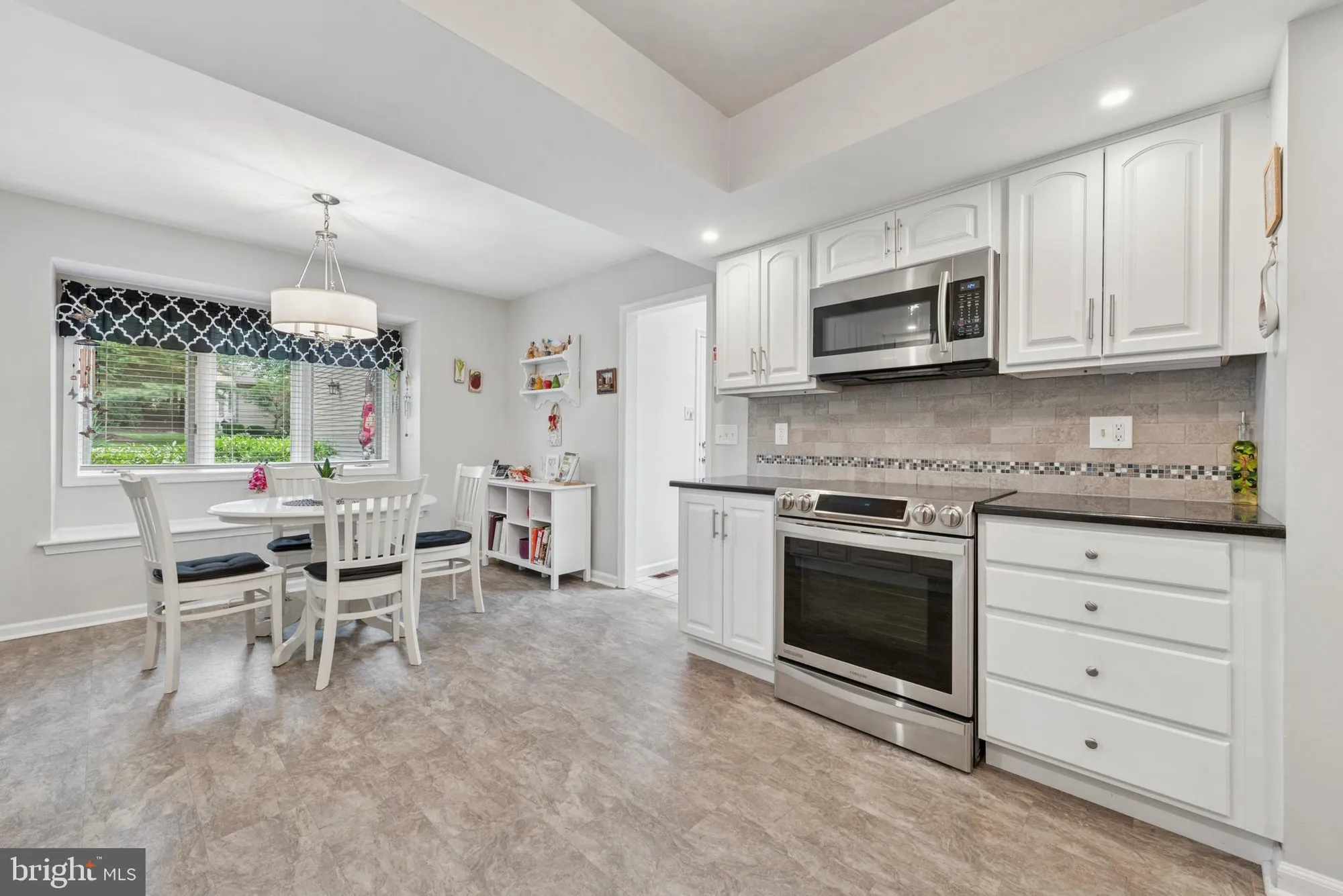 Property Slideshow image 8 of 35 | 1243 princeton ln # 1243, West Chester, PA, 19380