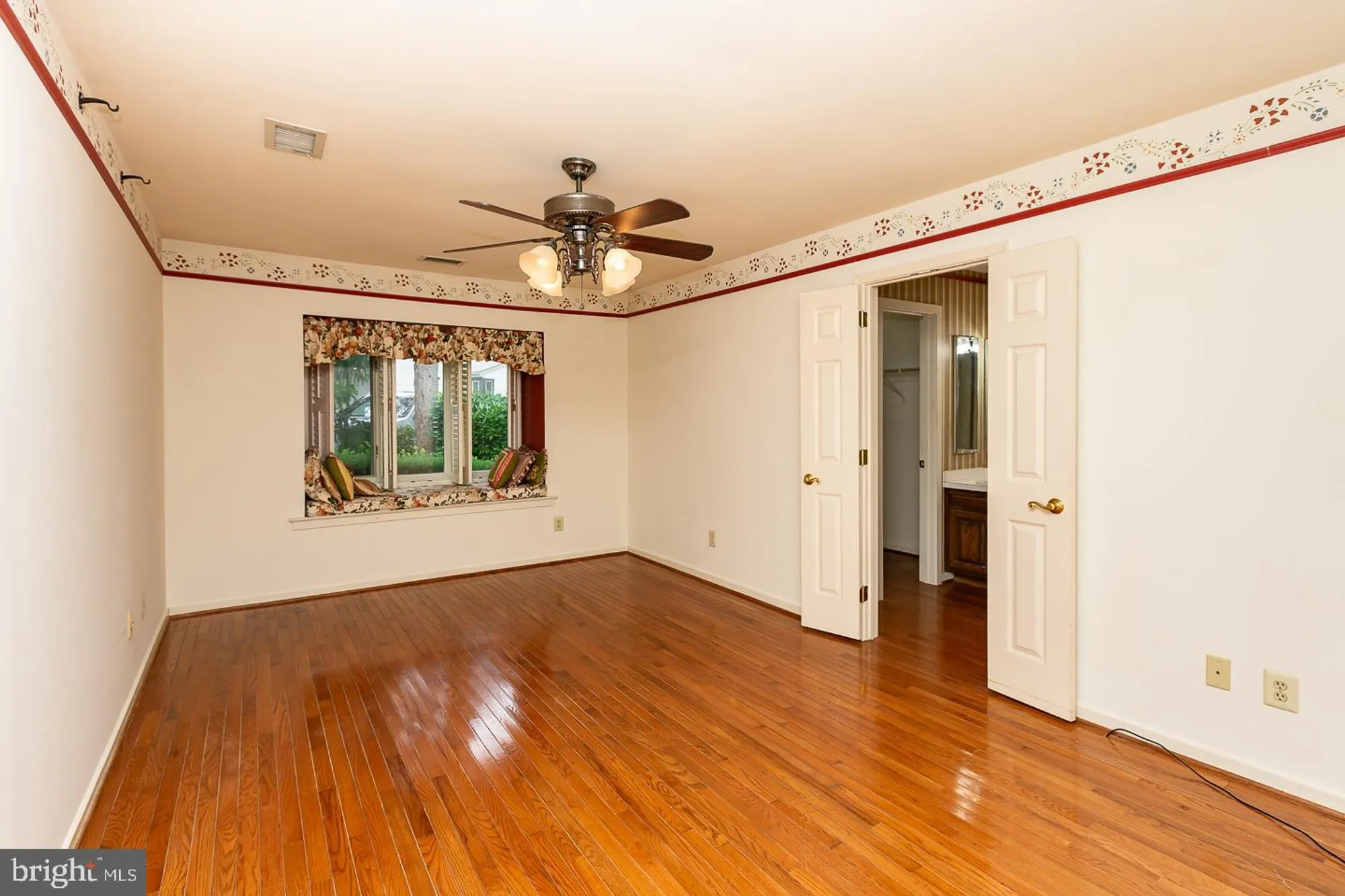 Property Slideshow image 22 of 43 | 331 devon way # 331, West Chester, PA, 19380