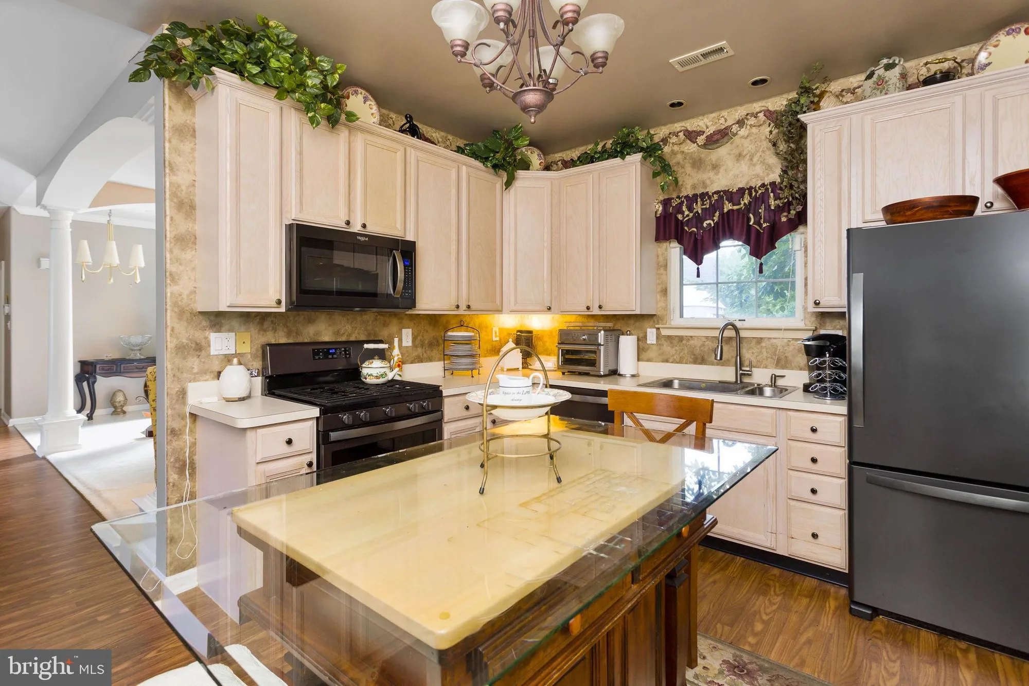 Property Slideshow image 13 of 28 | 47 gabriella cir, Manchester, NJ, 08759