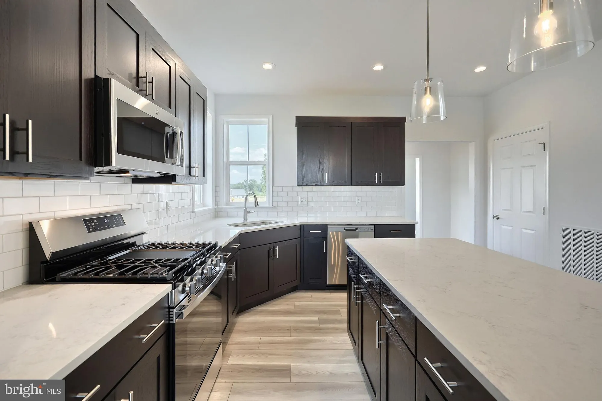 Property Slideshow image 11 of 21 | 513 stone gate blvd, Annville, PA, 17003