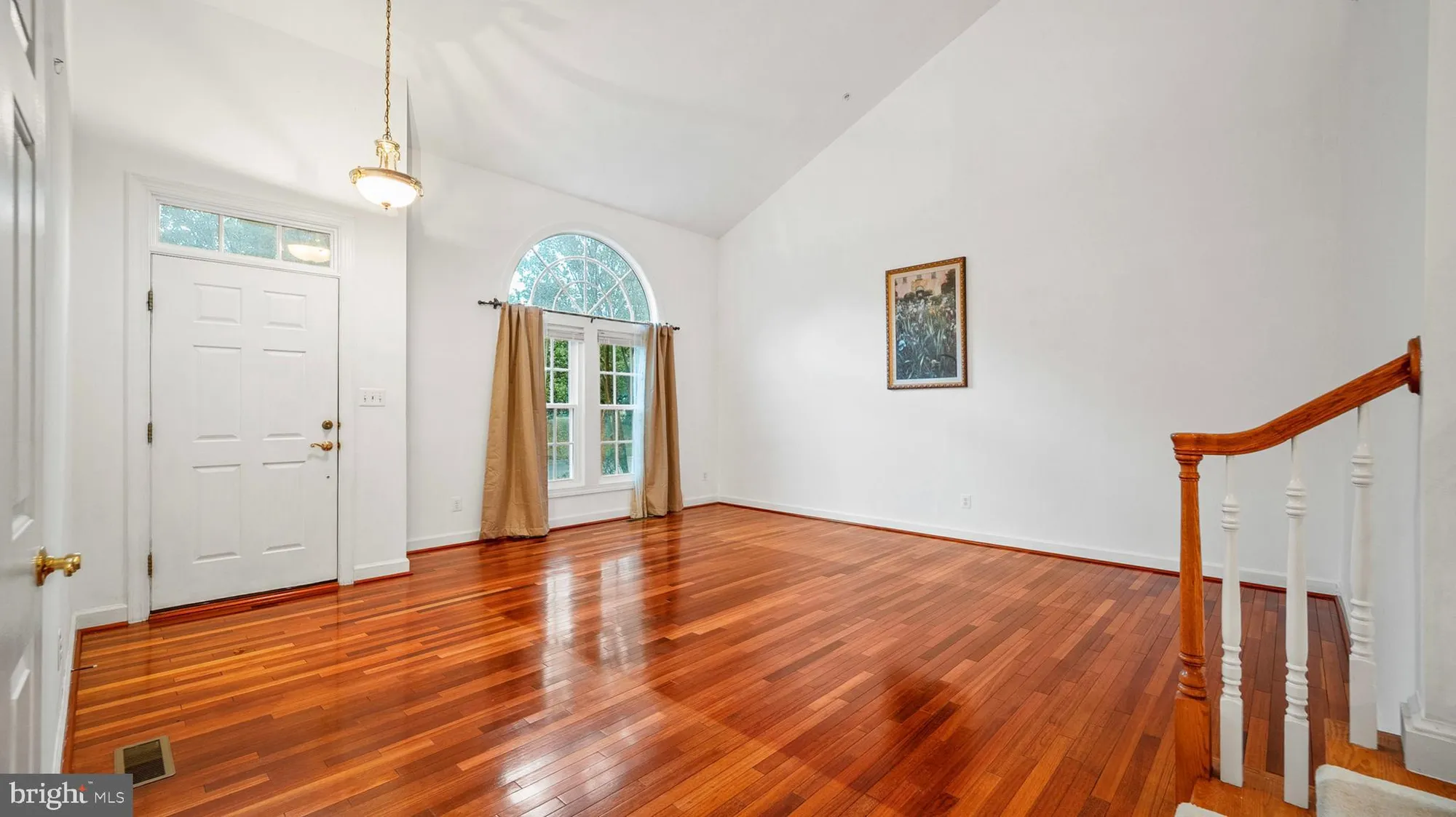 Property Slideshow image 5 of 35 | 8523 snowreath rd # 8523, Baltimore, MD, 21208