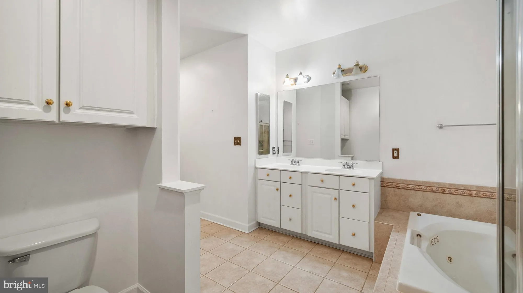 Property Slideshow image 12 of 35 | 8523 snowreath rd # 8523, Baltimore, MD, 21208