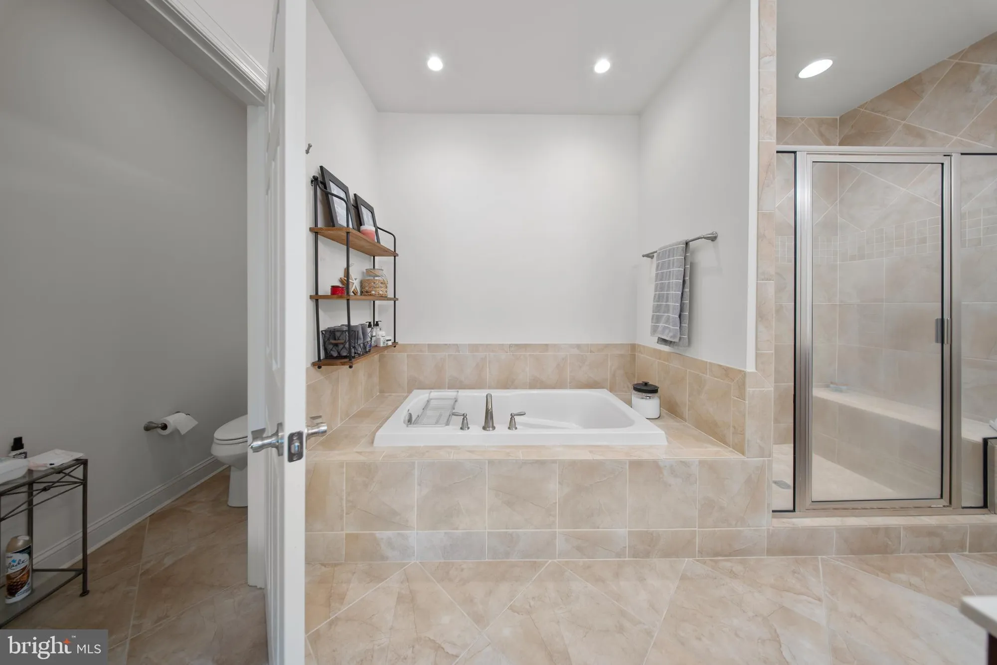 Property Slideshow image 23 of 41 | 1178 kestrel way, Salisbury, MD, 21804