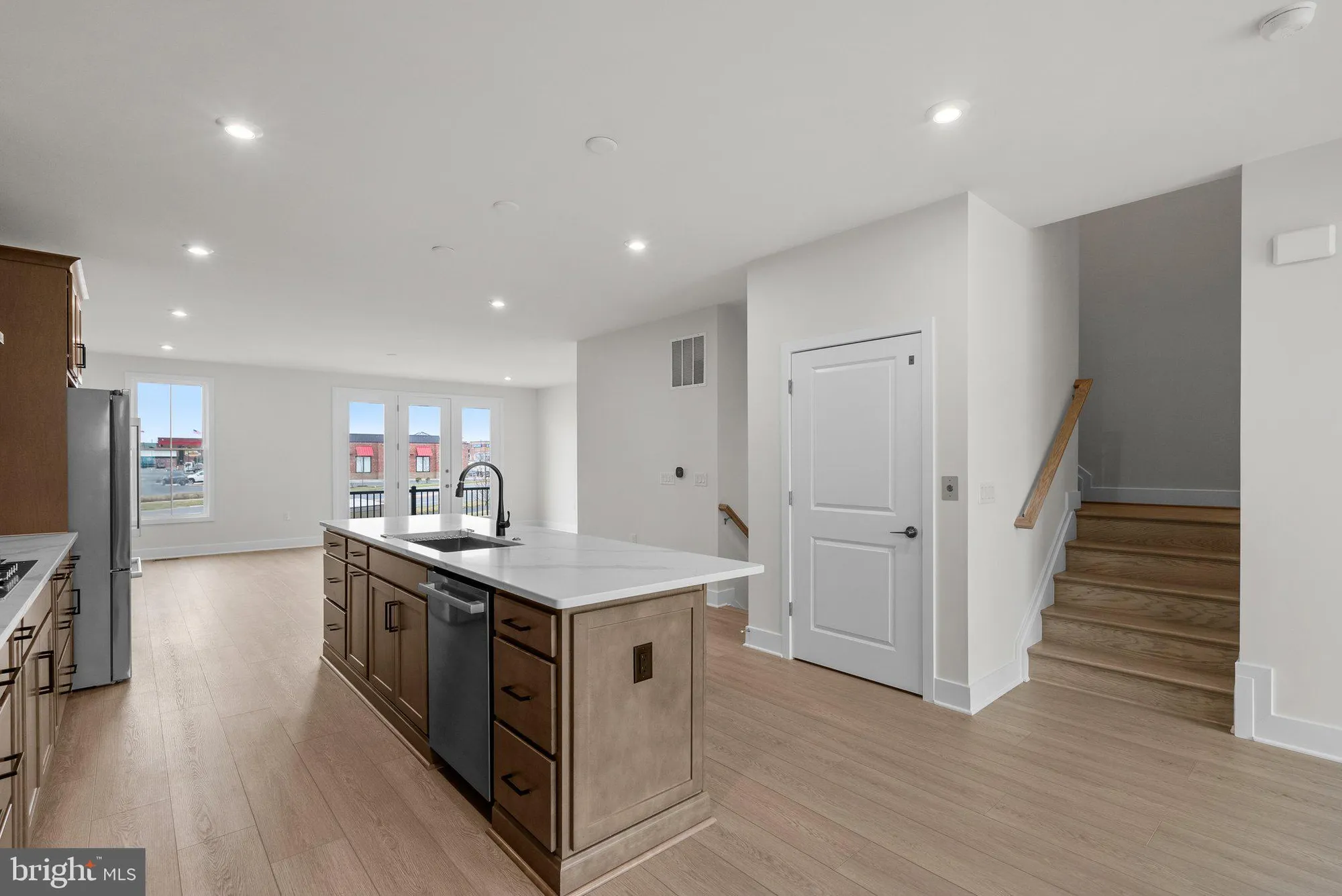 Property Slideshow image 9 of 30 | 44486 lowestoft sq, Ashburn, VA, 20147