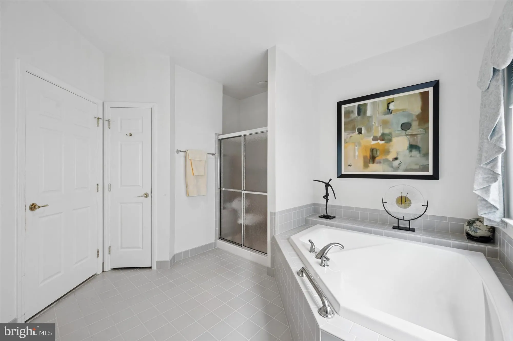 Property Slideshow image 13 of 19 | 9 corbett dr, Upper Chichester, PA, 19061