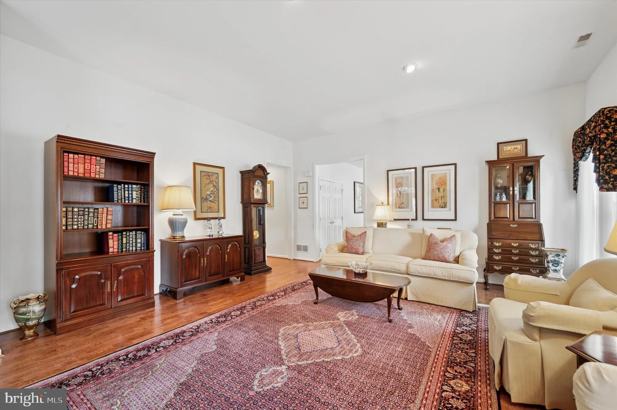 Property Slideshow image 3 of 19 | 9 corbett dr, Upper Chichester, PA, 19061