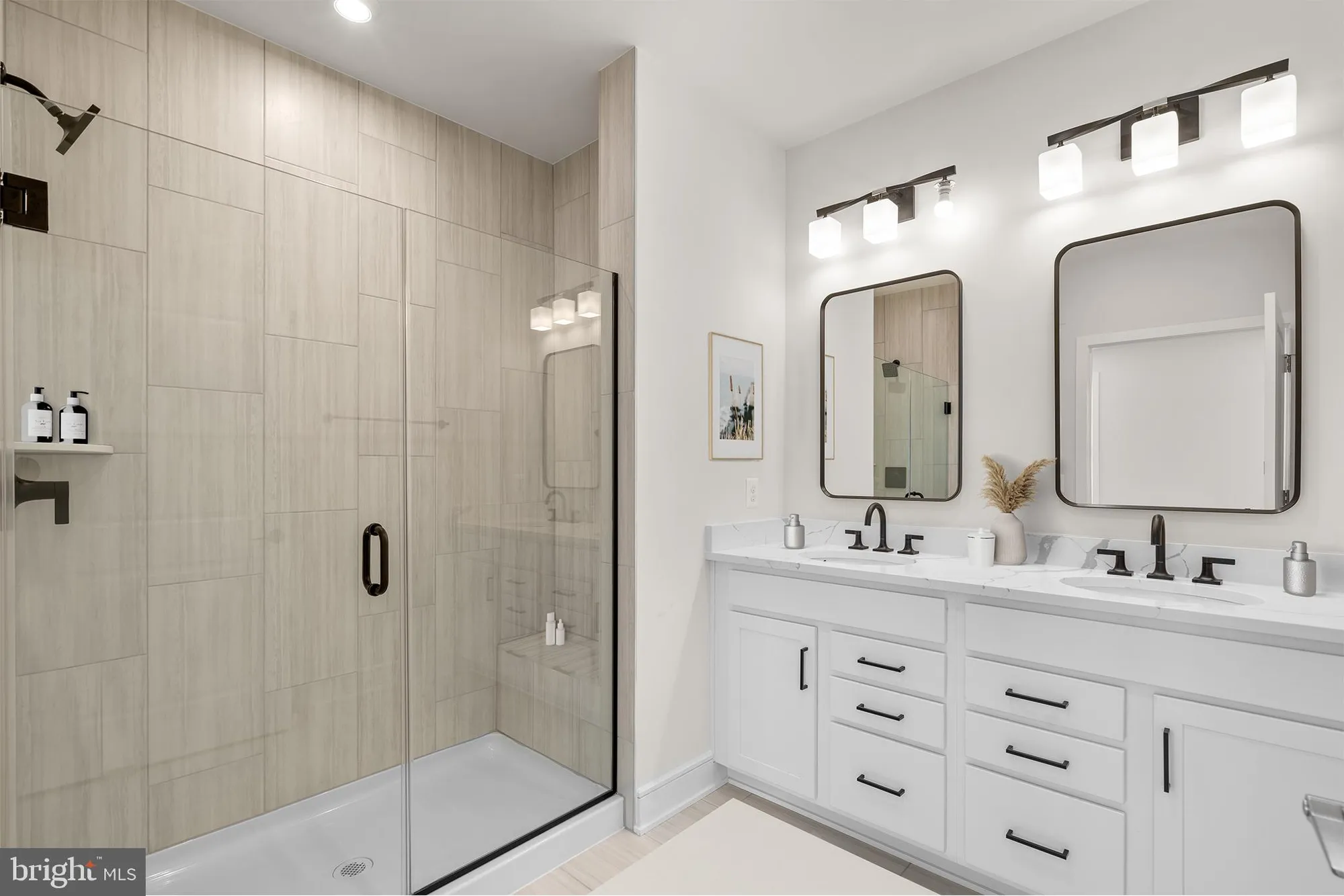 Property Slideshow image 5 of 28 | 23640 bolton crescent ter # 13-204, Ashburn, VA, 20148