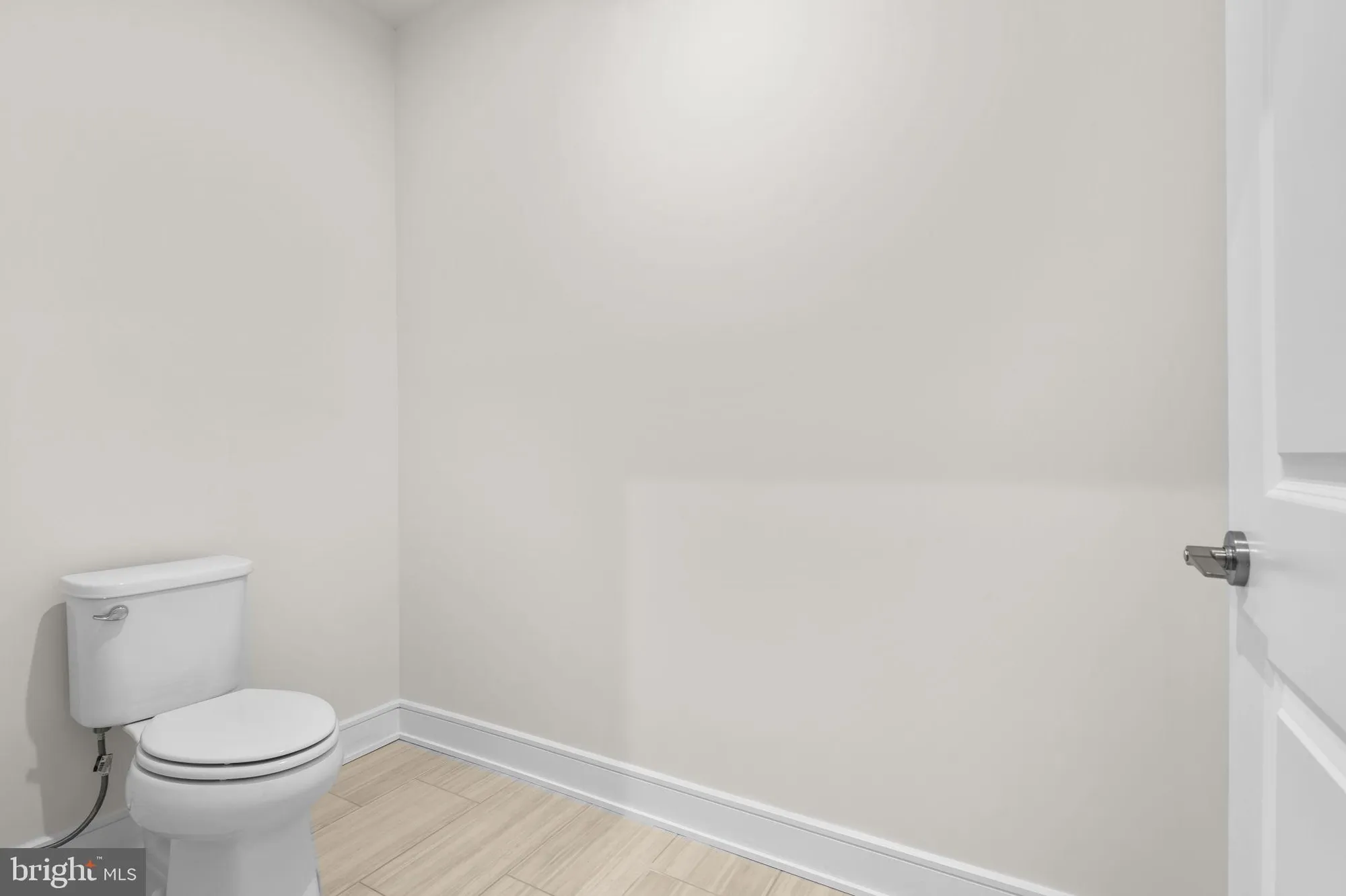 Property Slideshow image 24 of 28 | 23640 bolton crescent ter # 13-204, Ashburn, VA, 20148