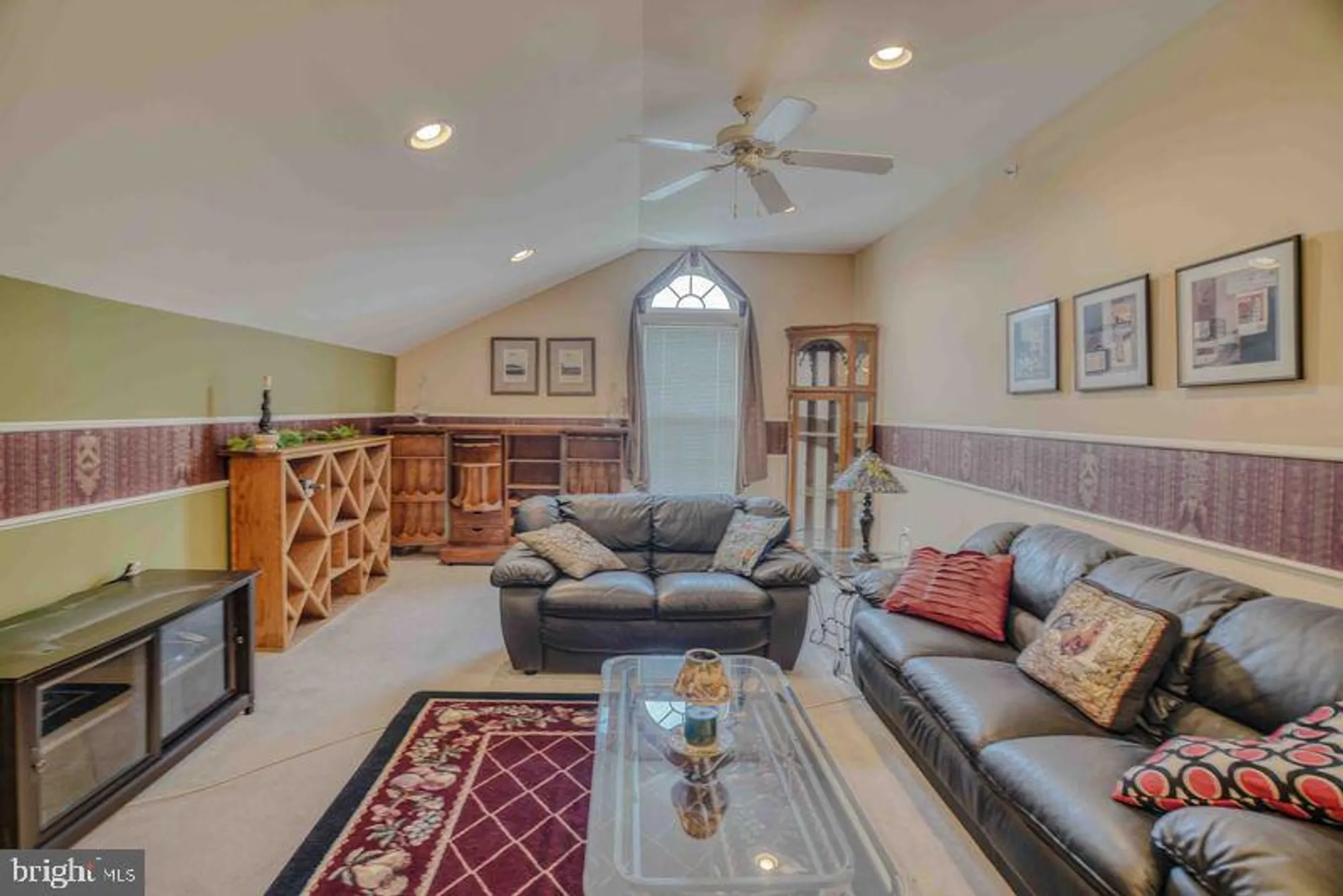 Property Slideshow image 36 of 42 | 200 beech blvd apt 301, Warrington, PA, 18976