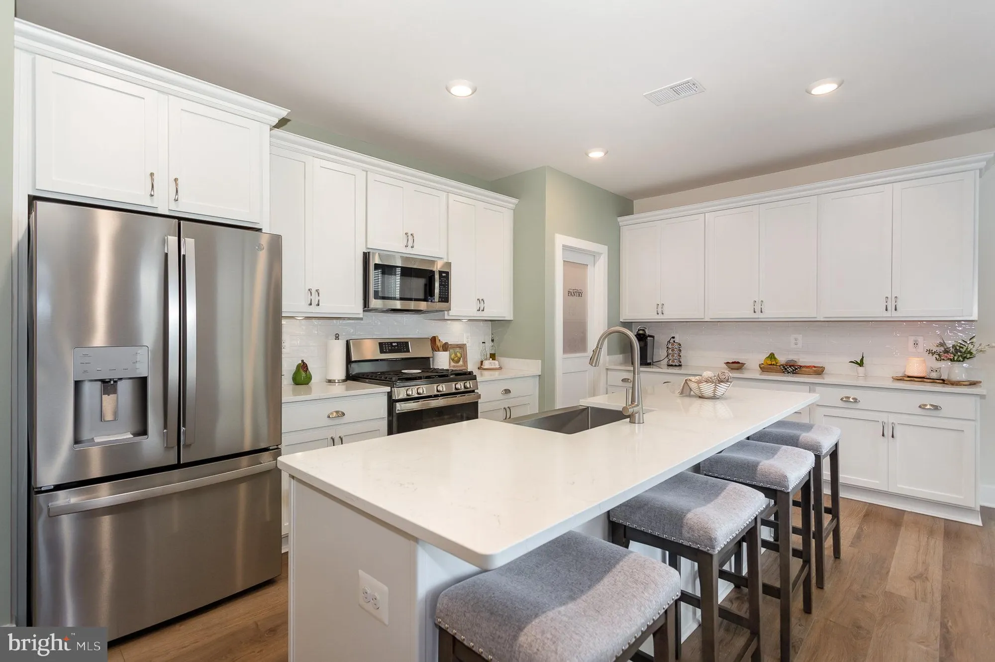 Property Slideshow image 12 of 58 | 318 rustic wood dr, Gettysburg, PA, 17325