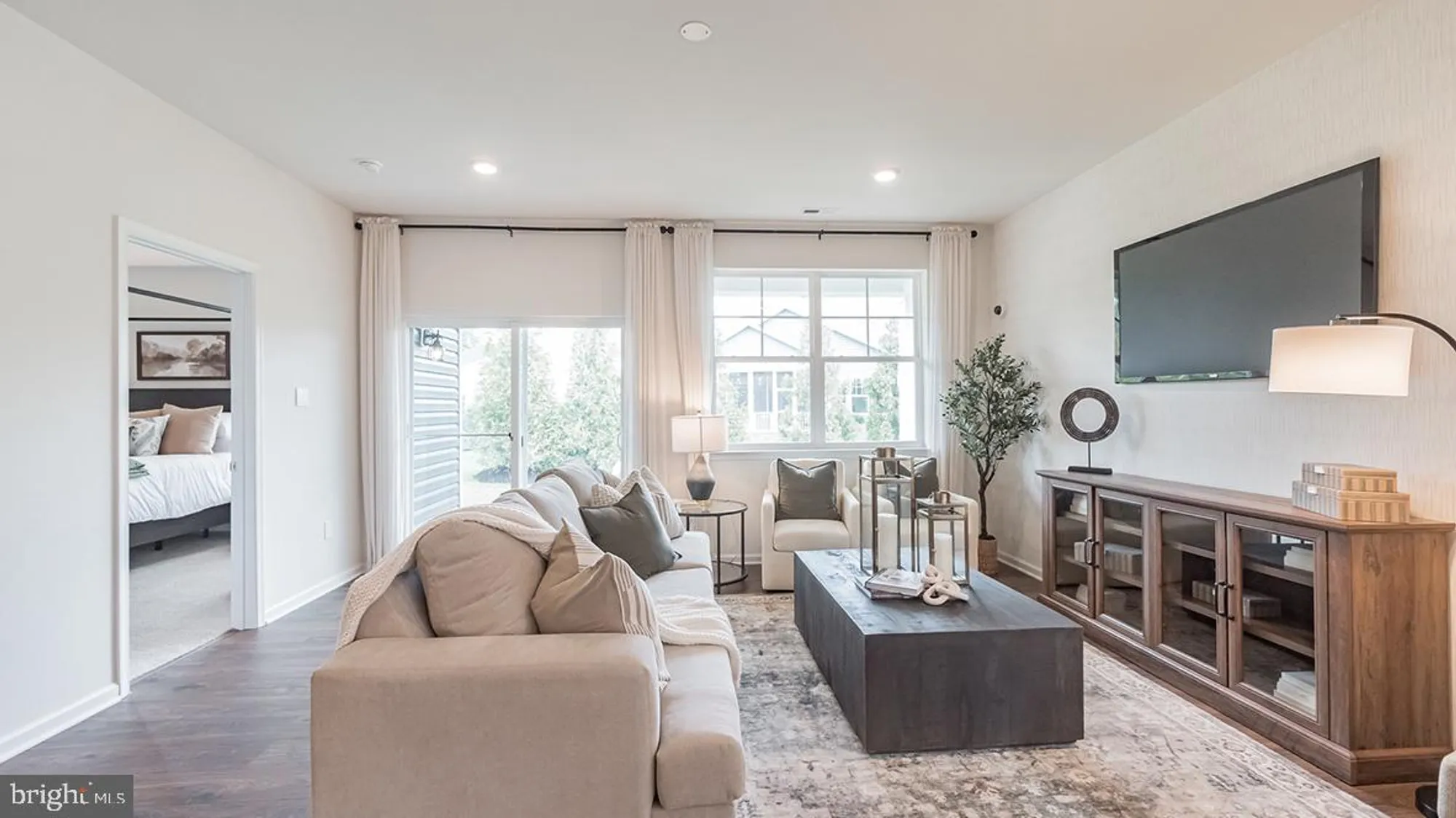 Property Slideshow image 5 of 13 | 118 elderberry way, Gettysburg, PA, 17325