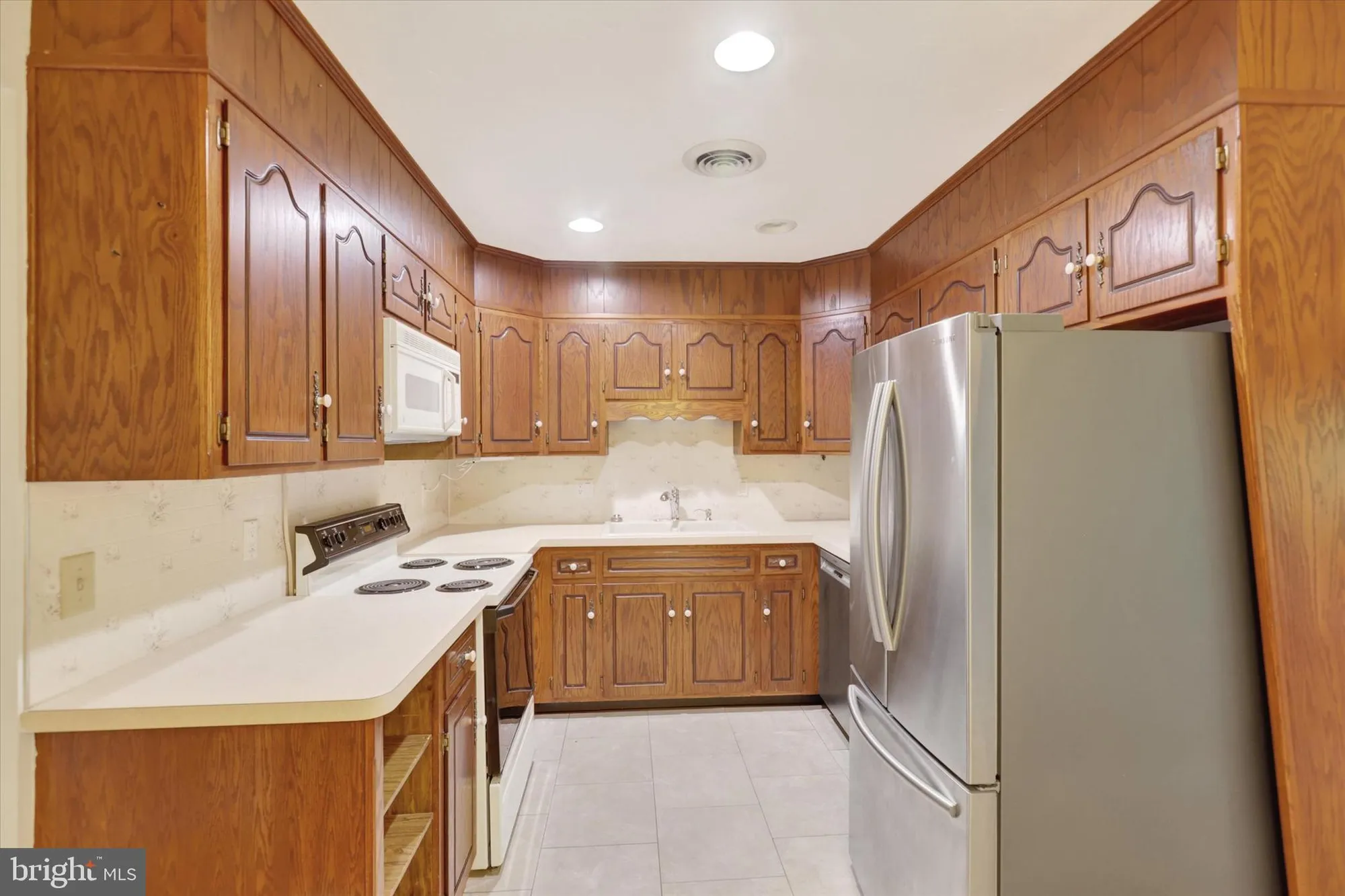 Property Slideshow image 7 of 26 | 5860 fairway dr w apt 4, Fayetteville, PA, 17222