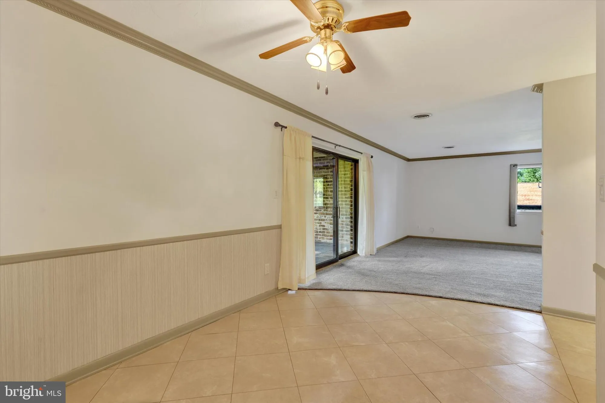 Property Slideshow image 11 of 26 | 5860 fairway dr w apt 4, Fayetteville, PA, 17222