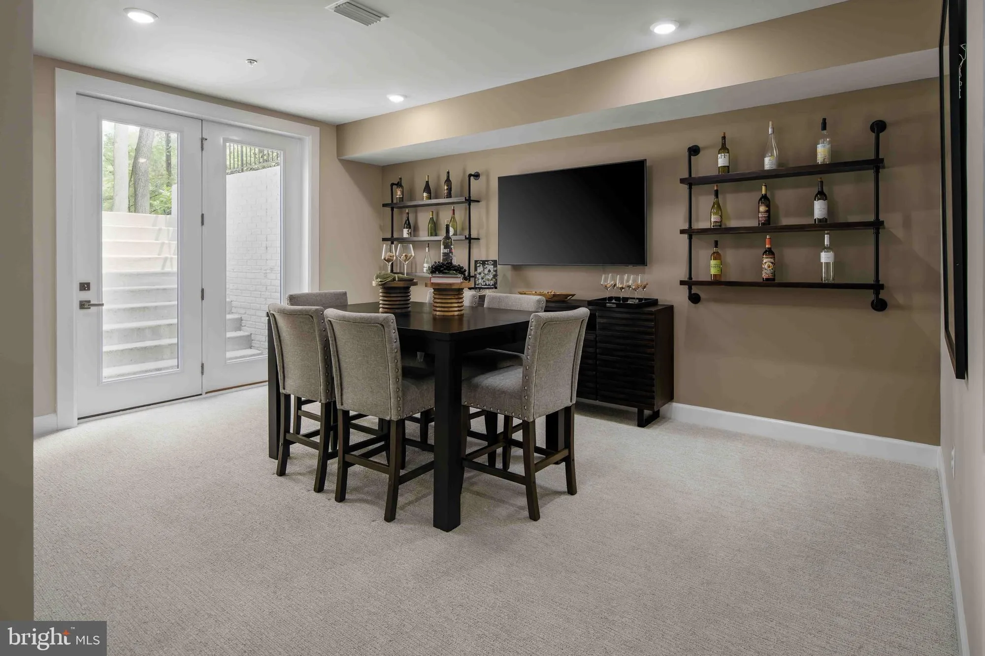 Property Slideshow image 14 of 18 | 9792 blue ivy way, Ellicott City, MD, 21042