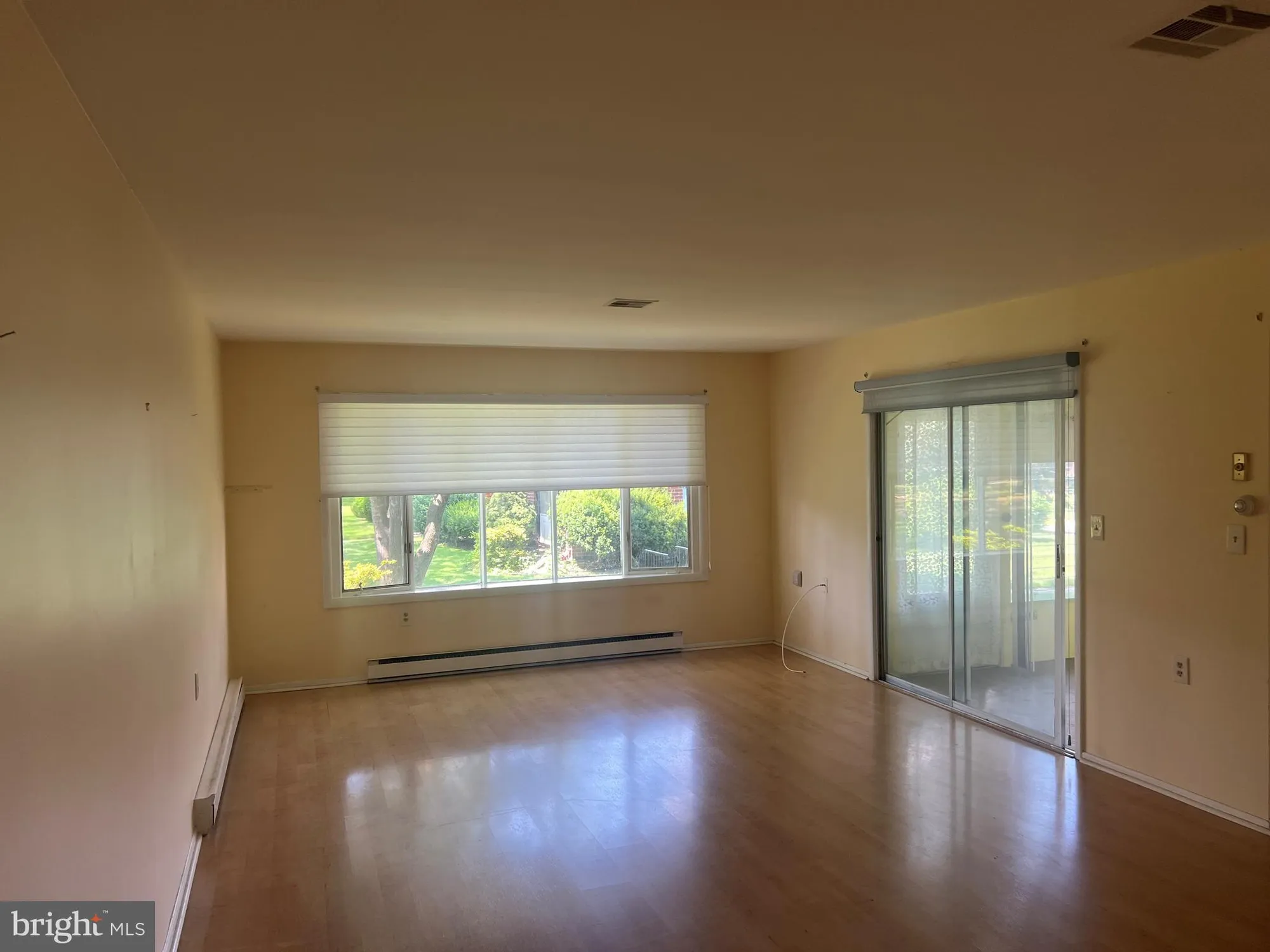 Property Slideshow image 12 of 28 | 1099a argyll cir, Lakewood, NJ, 08701