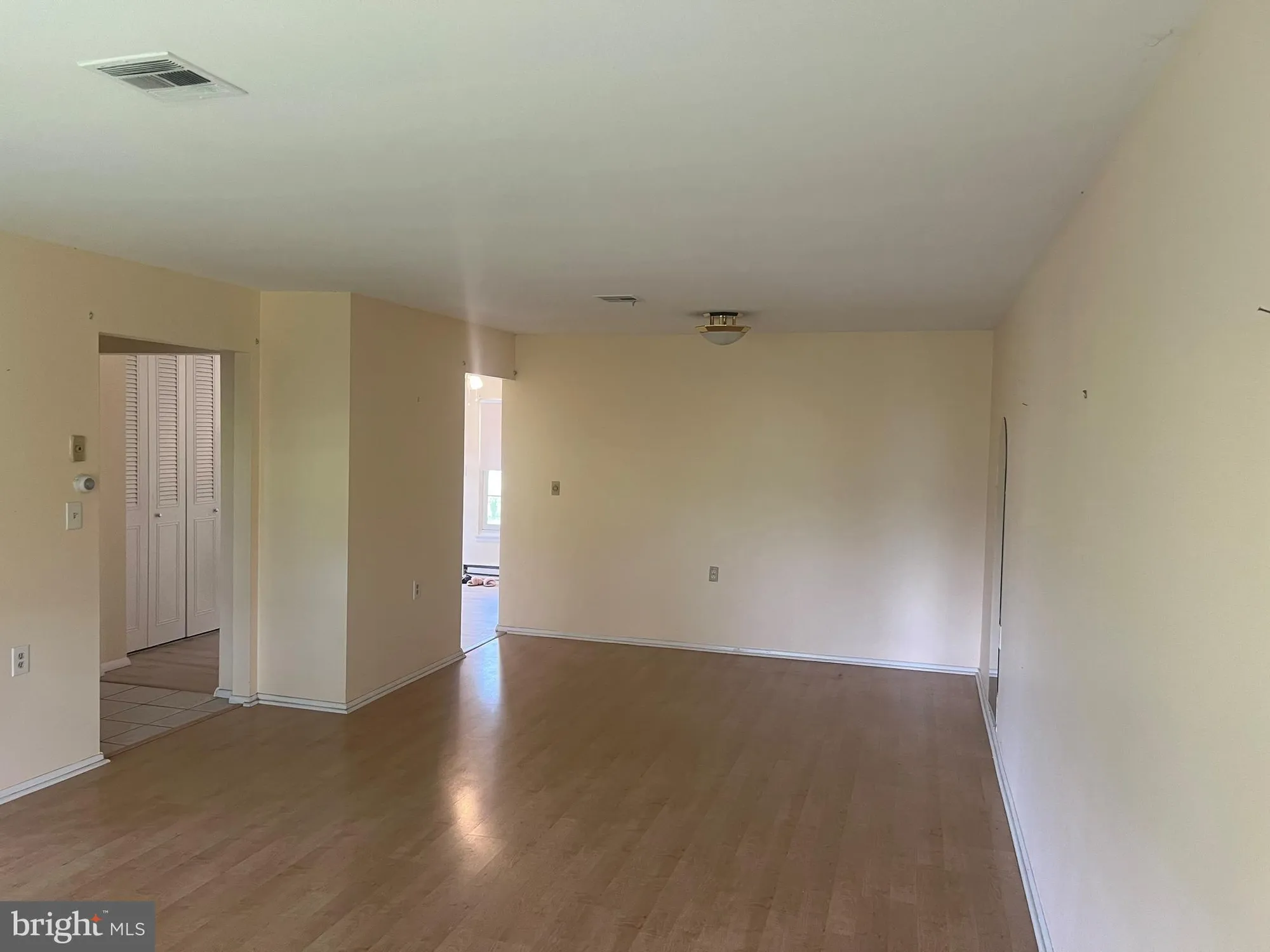 Property Slideshow image 13 of 28 | 1099a argyll cir, Lakewood, NJ, 08701