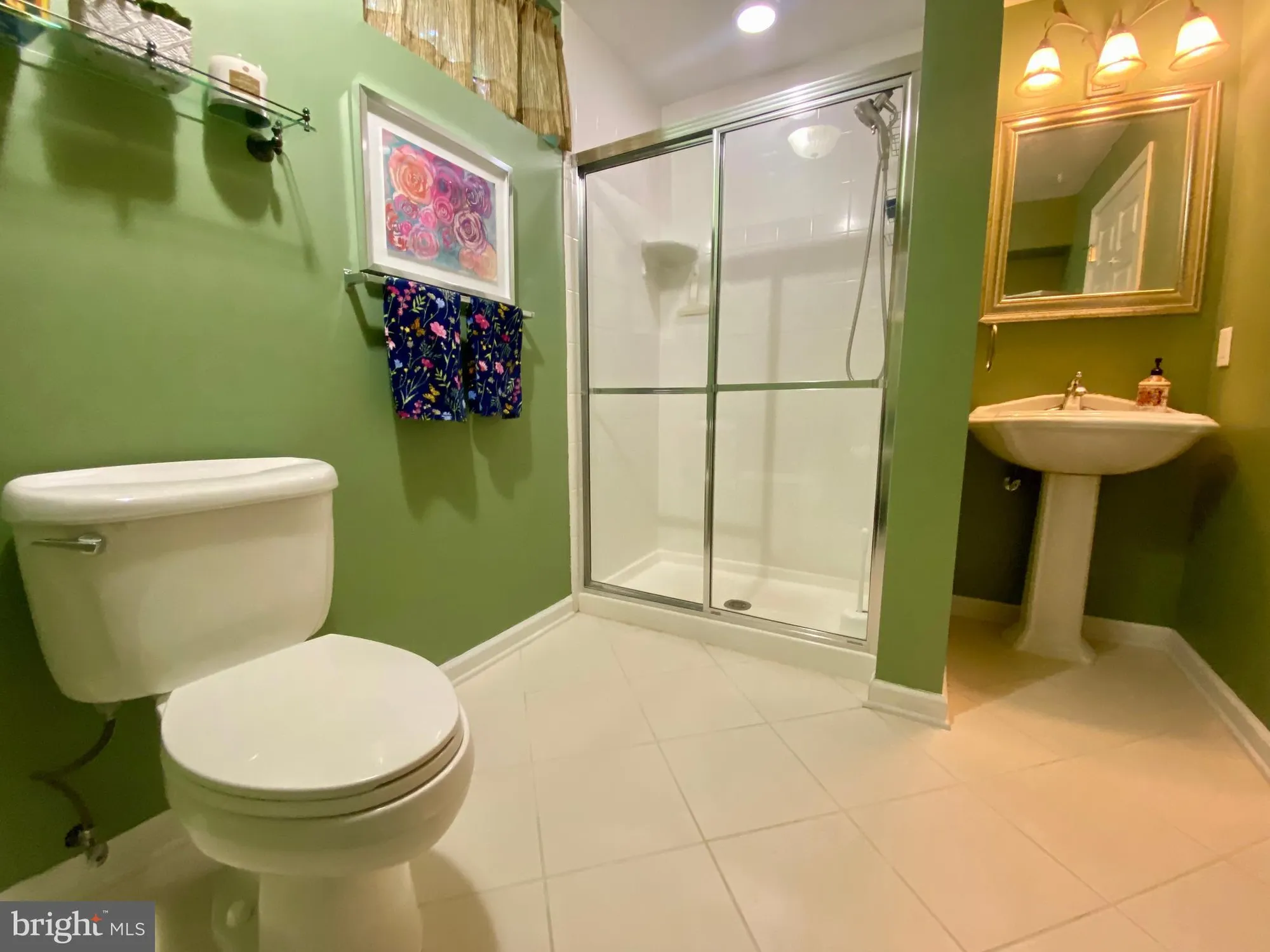 Property Slideshow image 33 of 52 | 2 cypress ct, Little Egg Harbor Twp, NJ, 08087