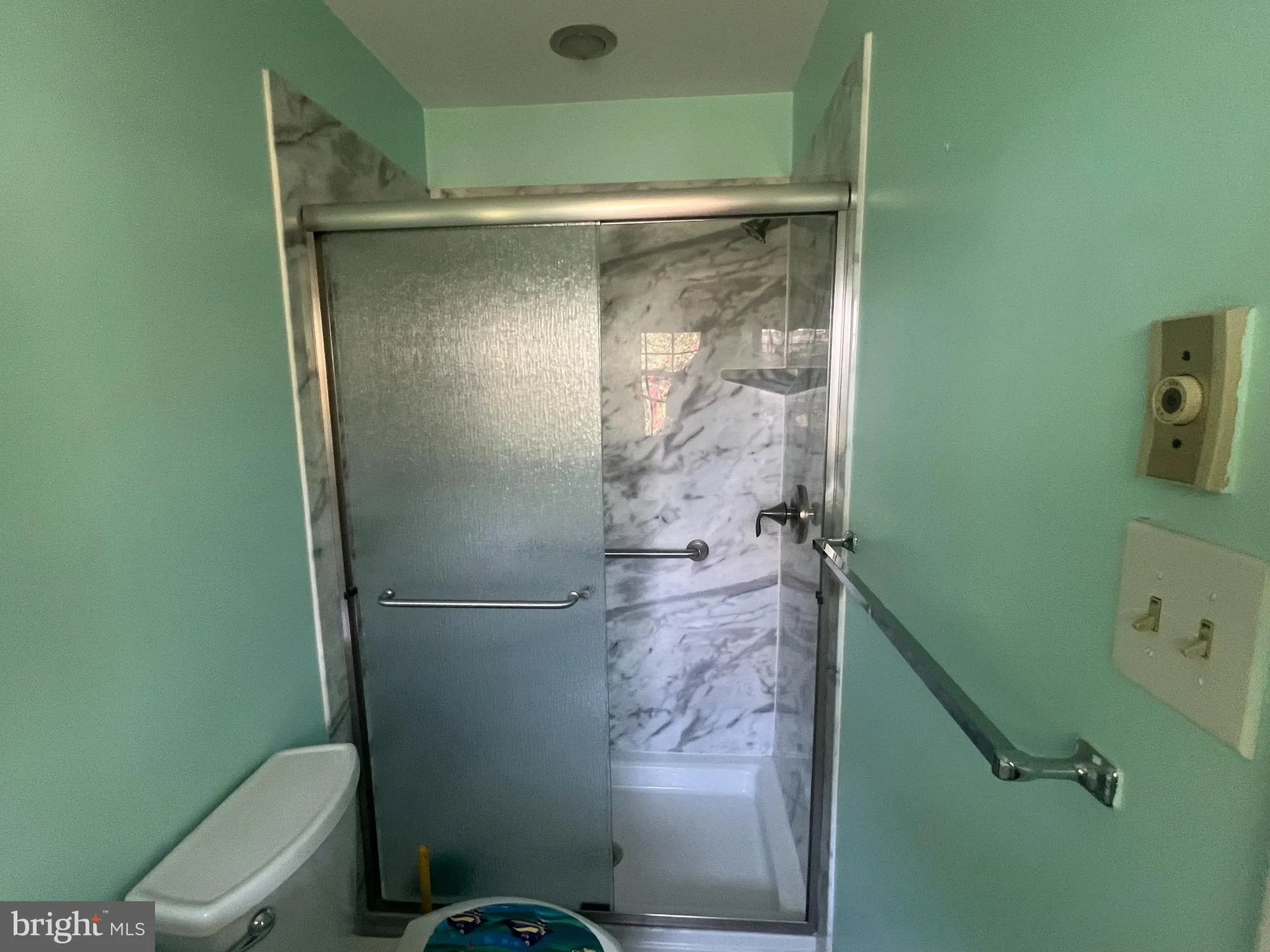 Property Slideshow image 24 of 28 | 1099a argyll cir, Lakewood, NJ, 08701