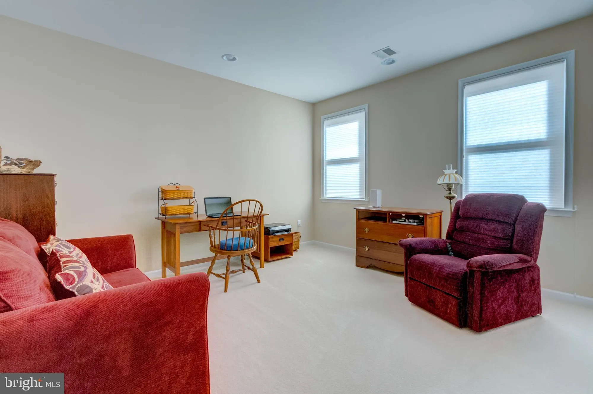 Property Slideshow image 5 of 34 | 228 loyal dr, Mechanicsburg, PA, 17050