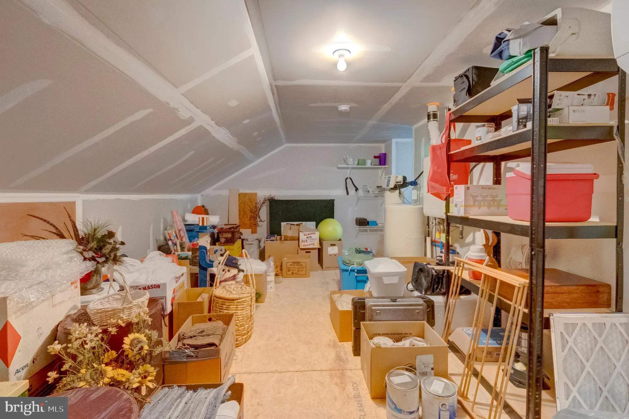 Property Slideshow image 30 of 34 | 228 loyal dr, Mechanicsburg, PA, 17050