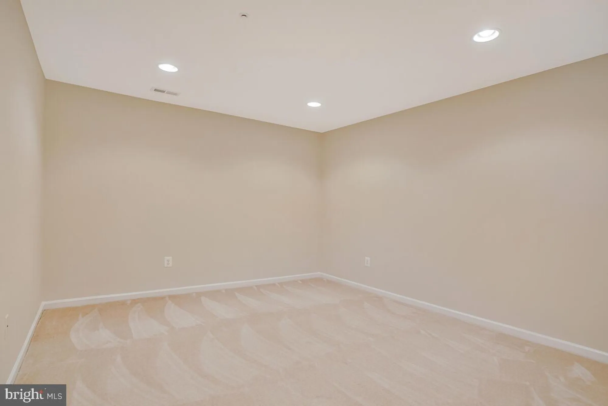 Property Slideshow image 42 of 75 | 8861 shining oceans way 27, Columbia, MD, 21045